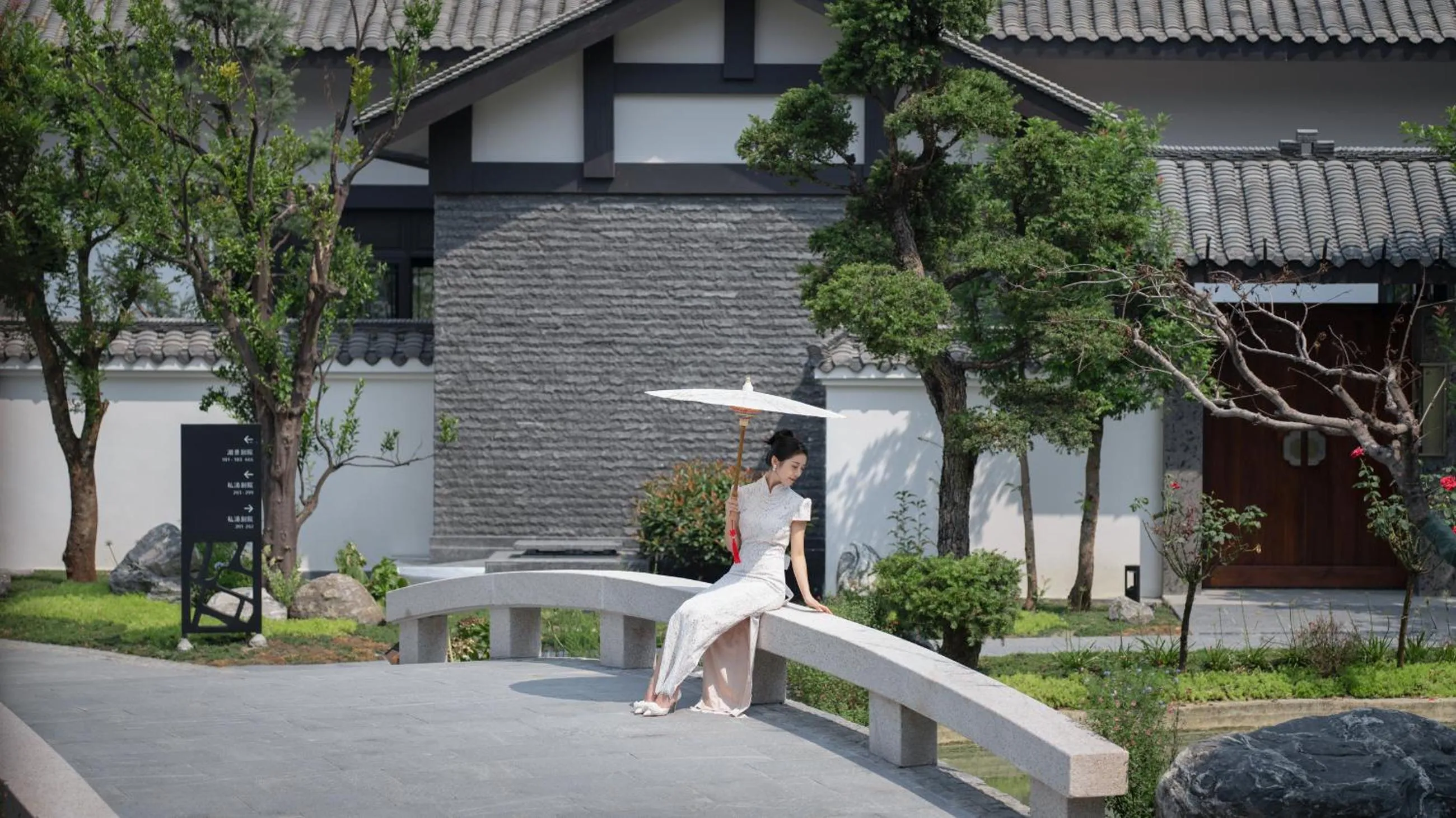 Property building in Moonrise Hotels Resorts
