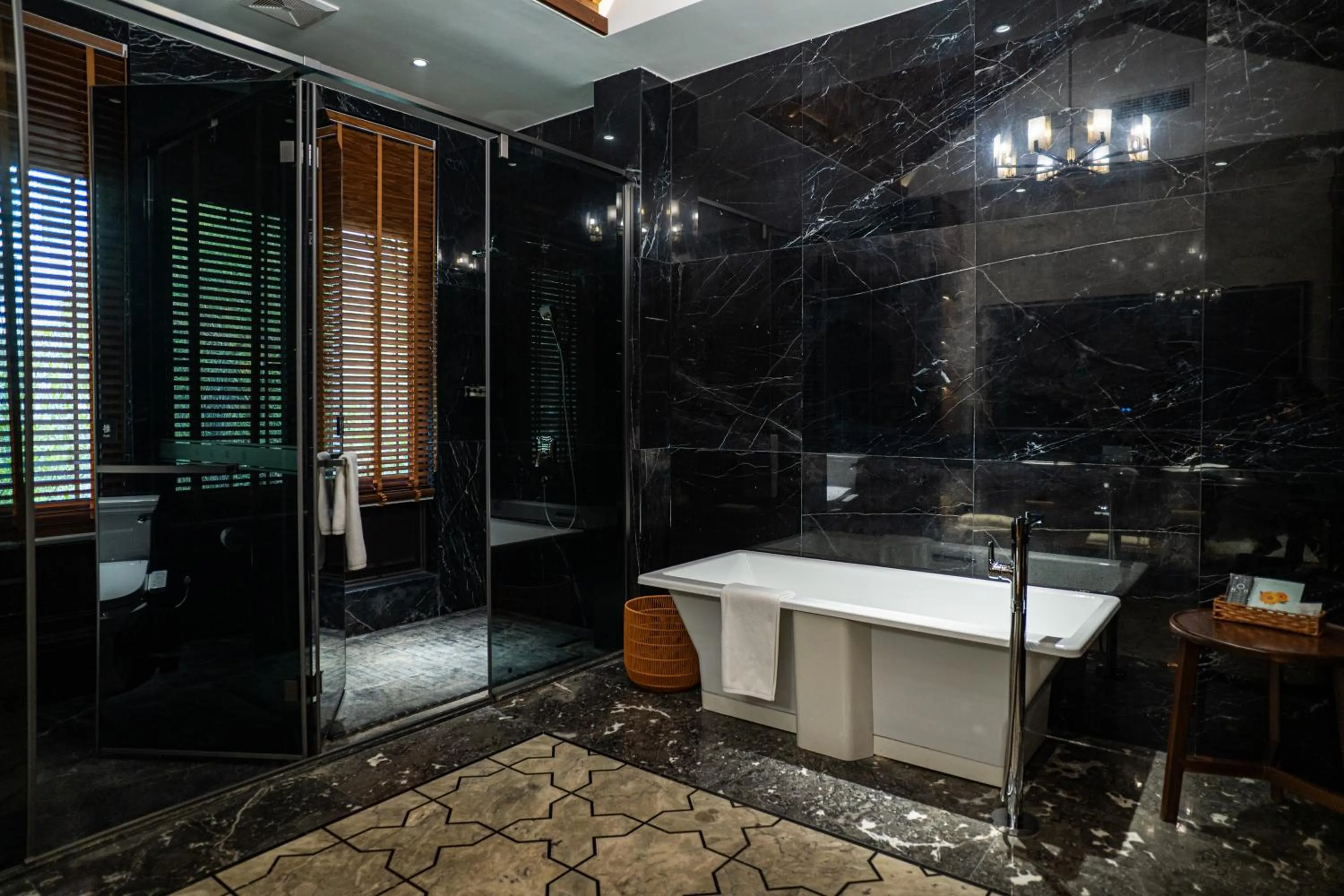 Shower in Moonrise Hotels Resorts
