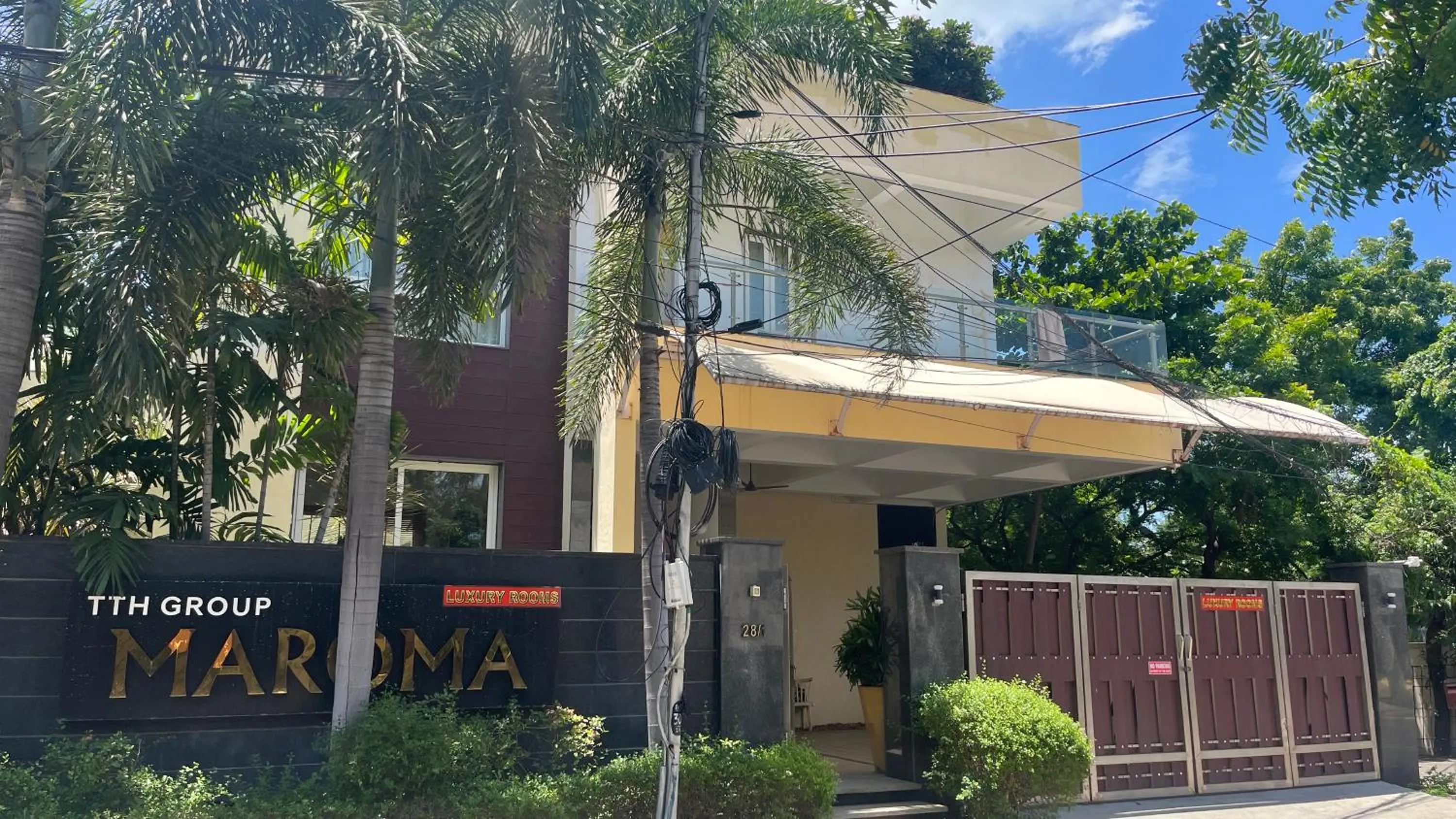 Property building in Maroma Suites ECR