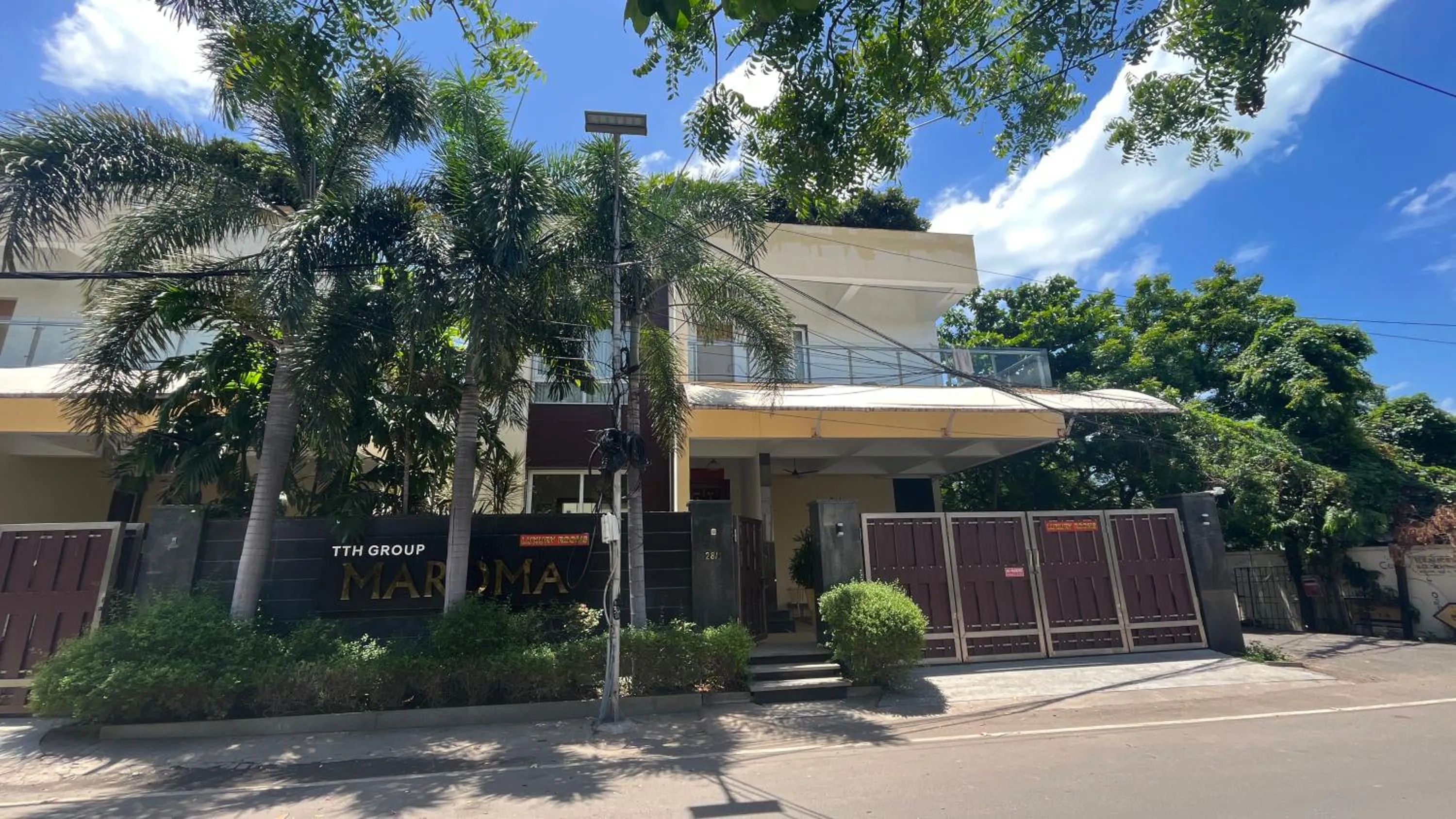 Property building in Maroma Suites ECR
