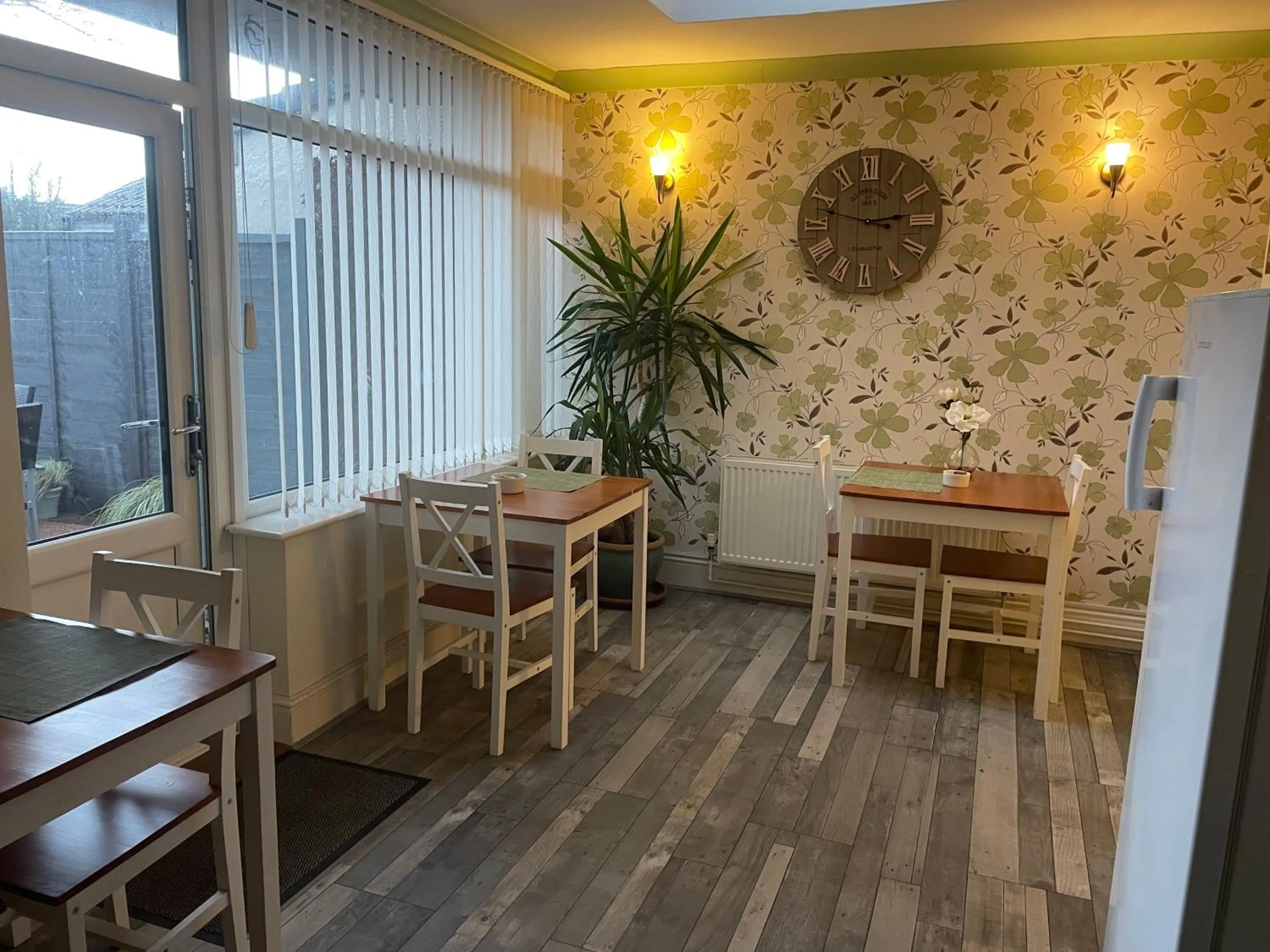 Maple Leaf Guest House