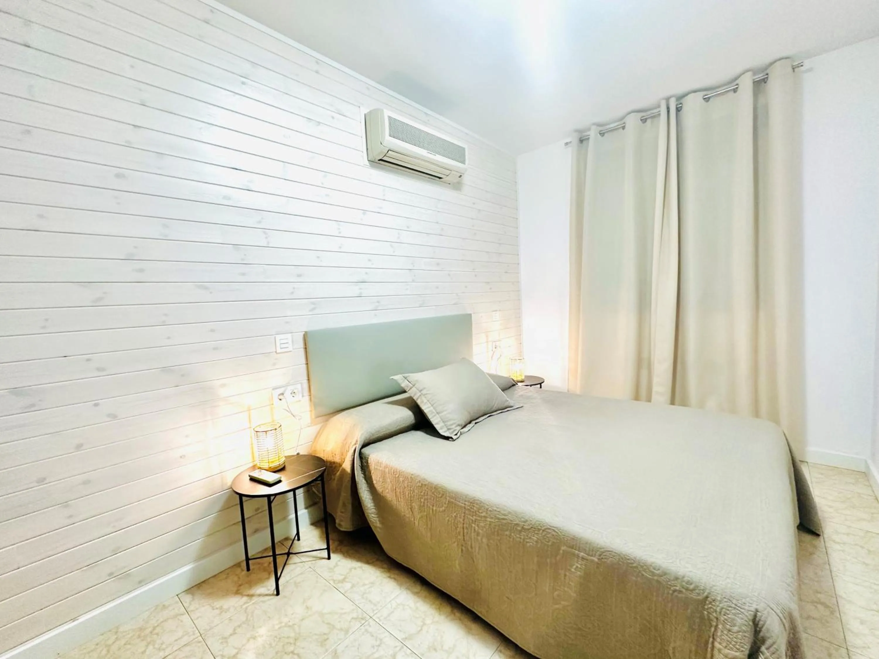 Bed in Hostal La Taberna