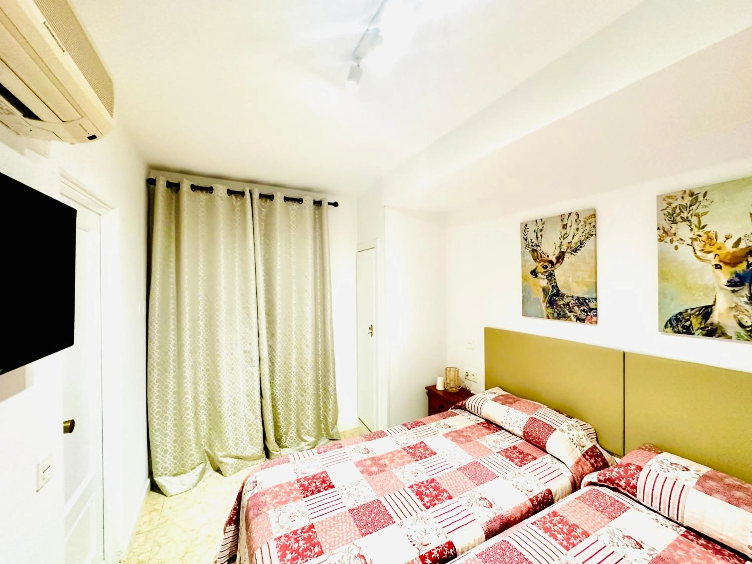 Bed in Hostal La Taberna
