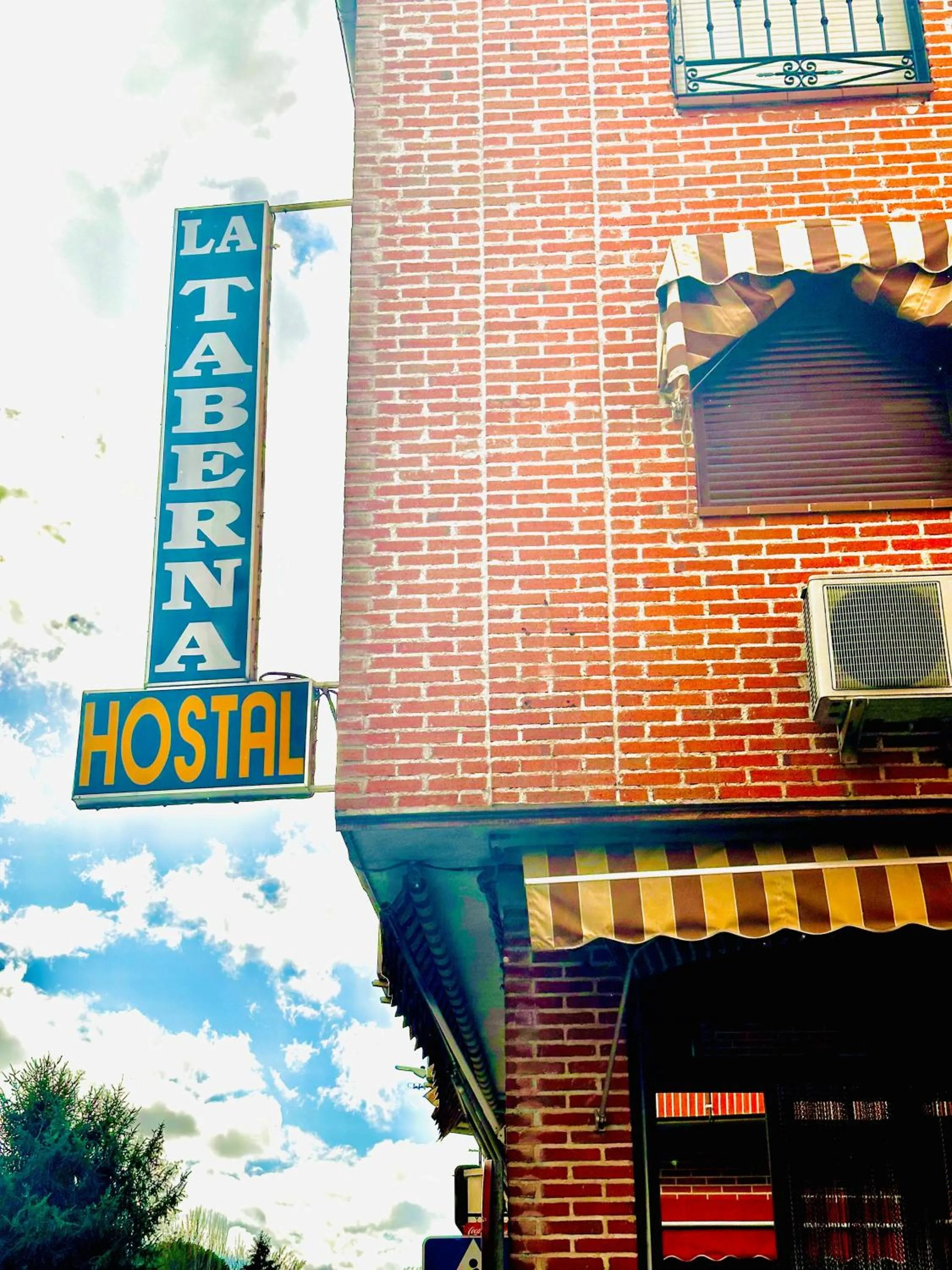 Hostal La Taberna