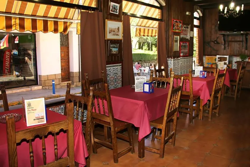 Restaurant/places to eat in Hostal La Taberna
