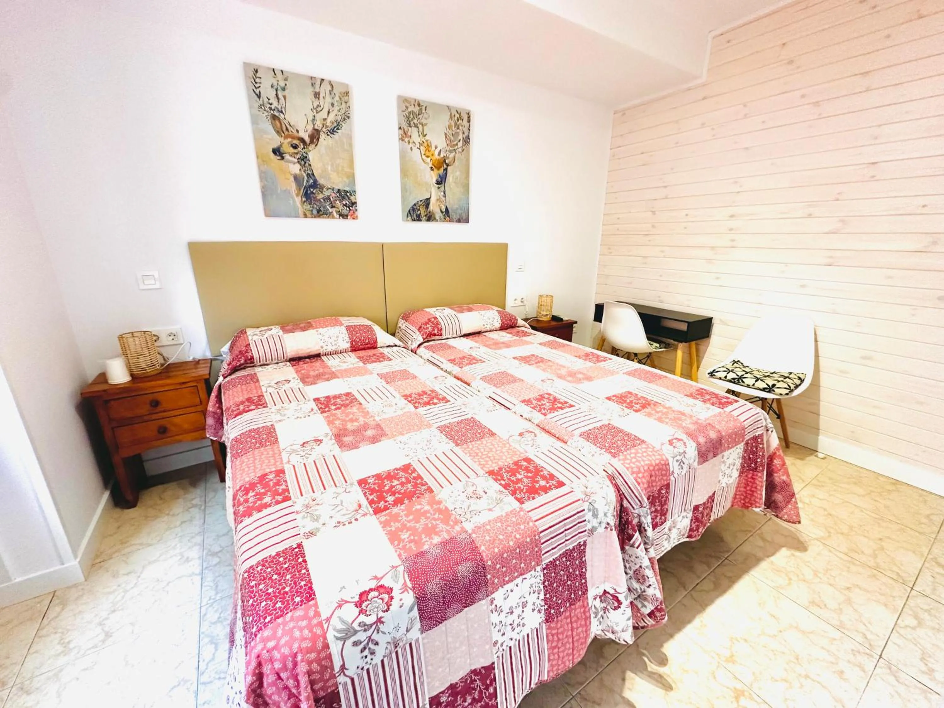 Bed in Hostal La Taberna