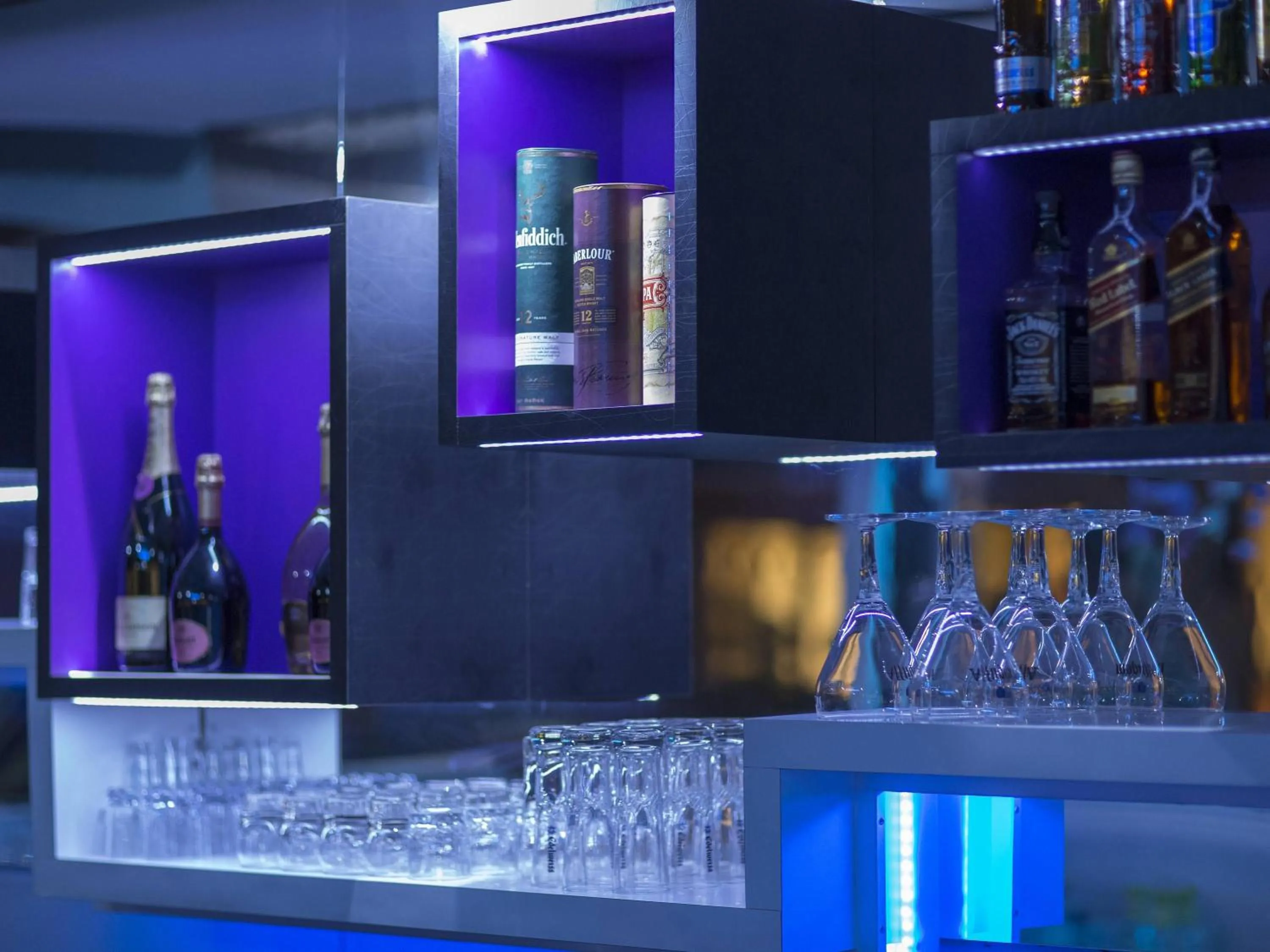 Lounge or bar in Mercure Cayenne Royal Amazonia