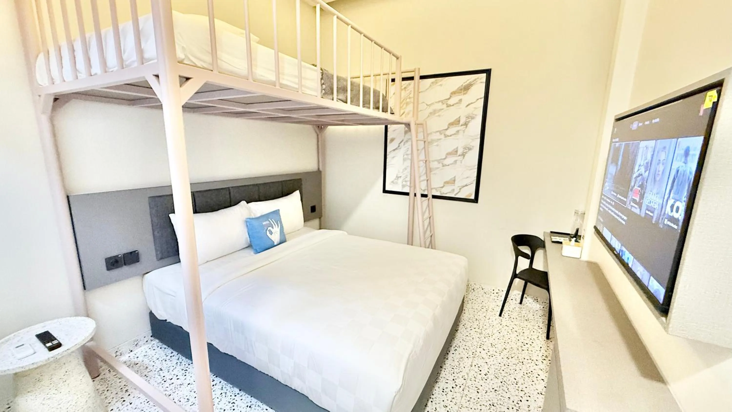 Bed in Hotel WITH OK