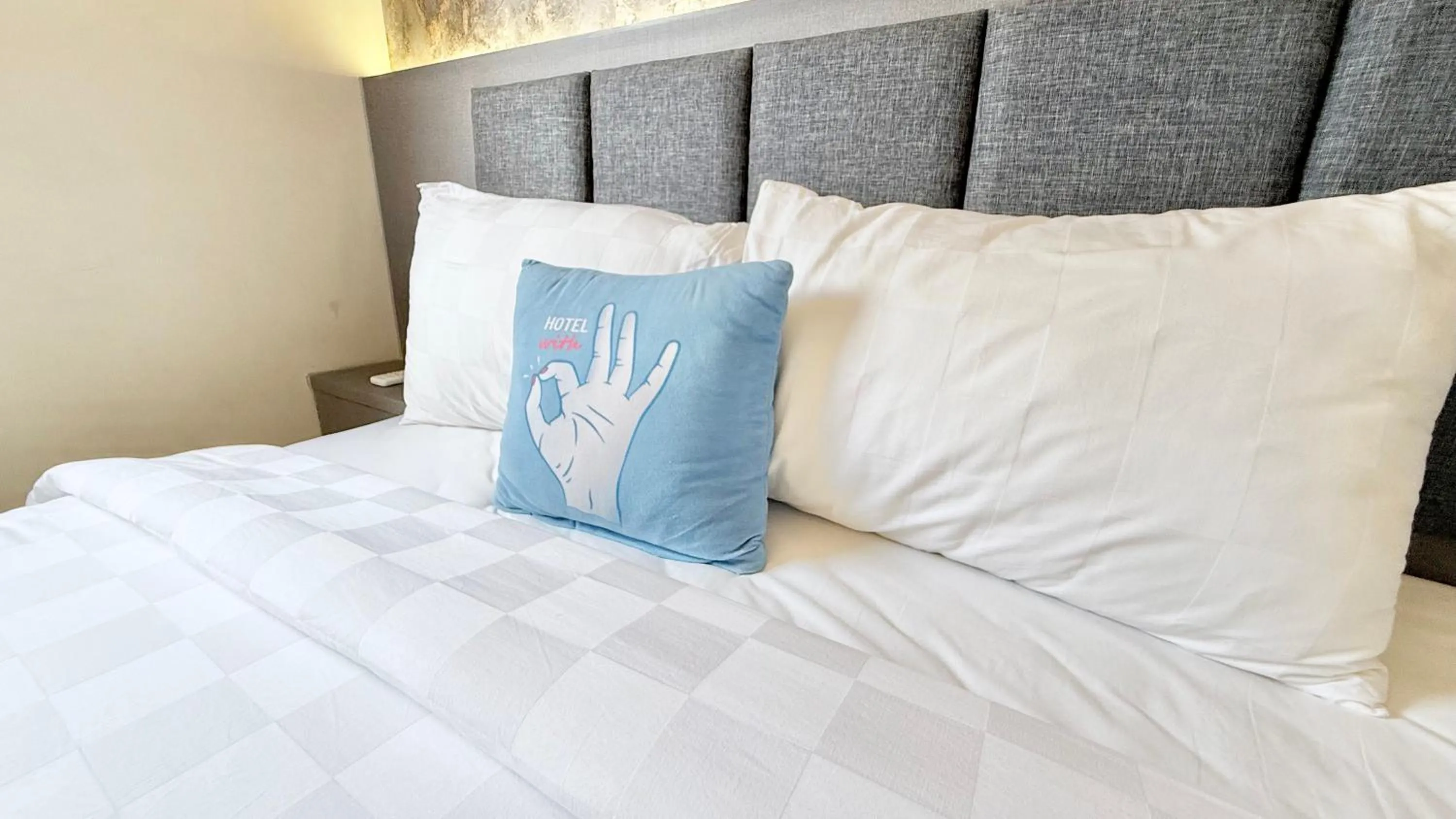 Bed in Hotel WITH OK