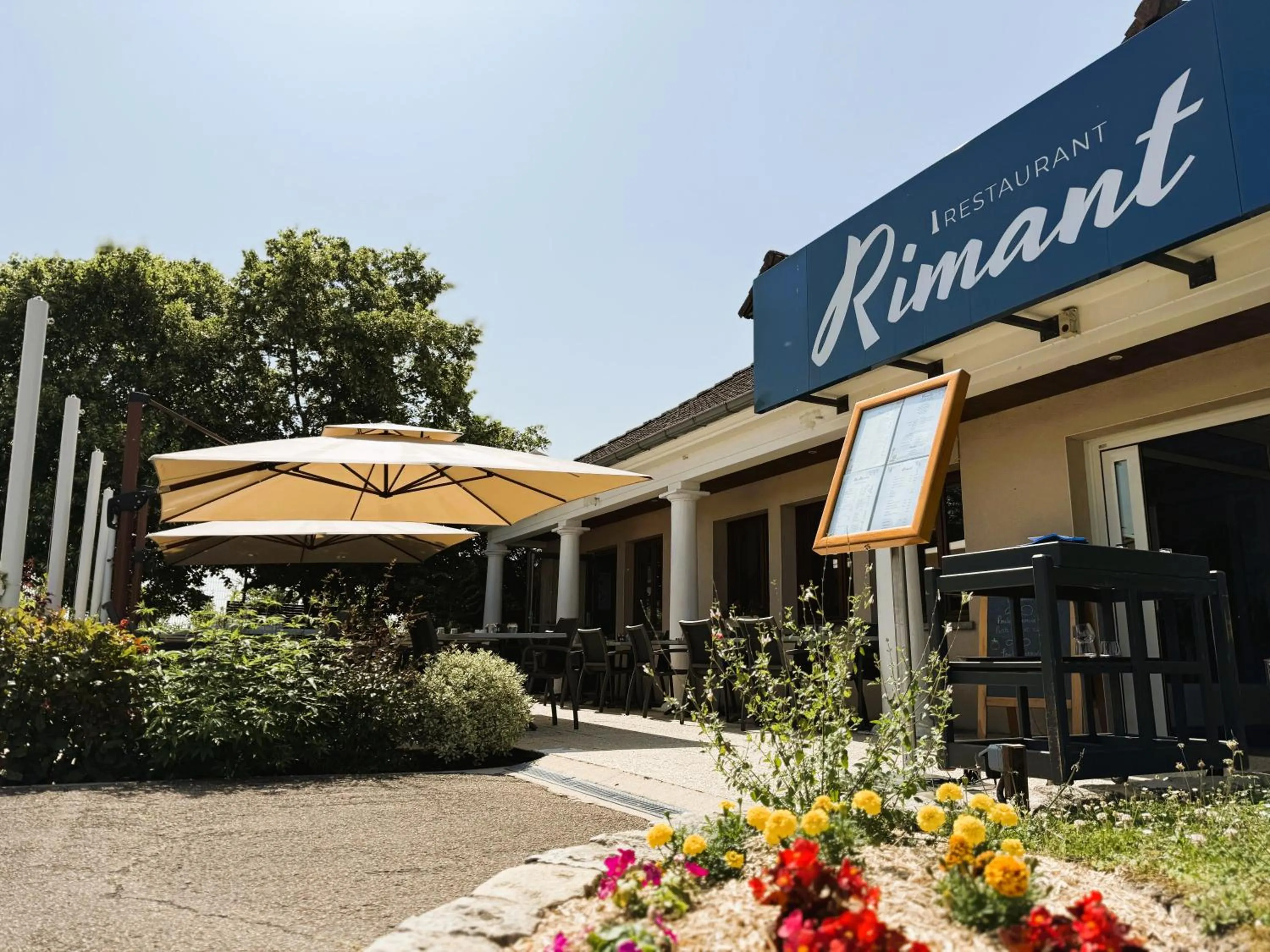 Restaurant/places to eat in Kyriad Sens
