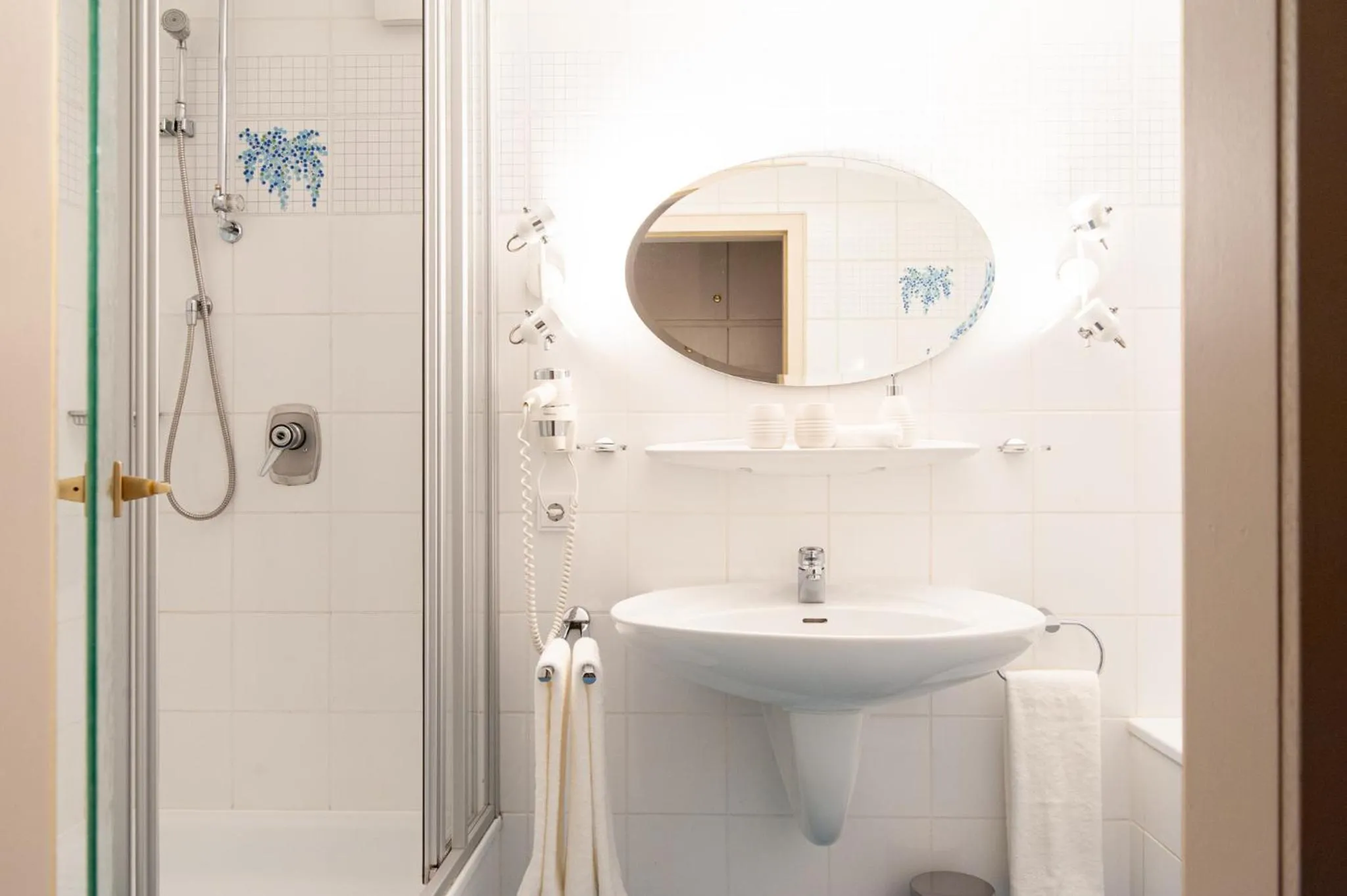 Shower in Forellenhof Wald- und Wiesenquartier