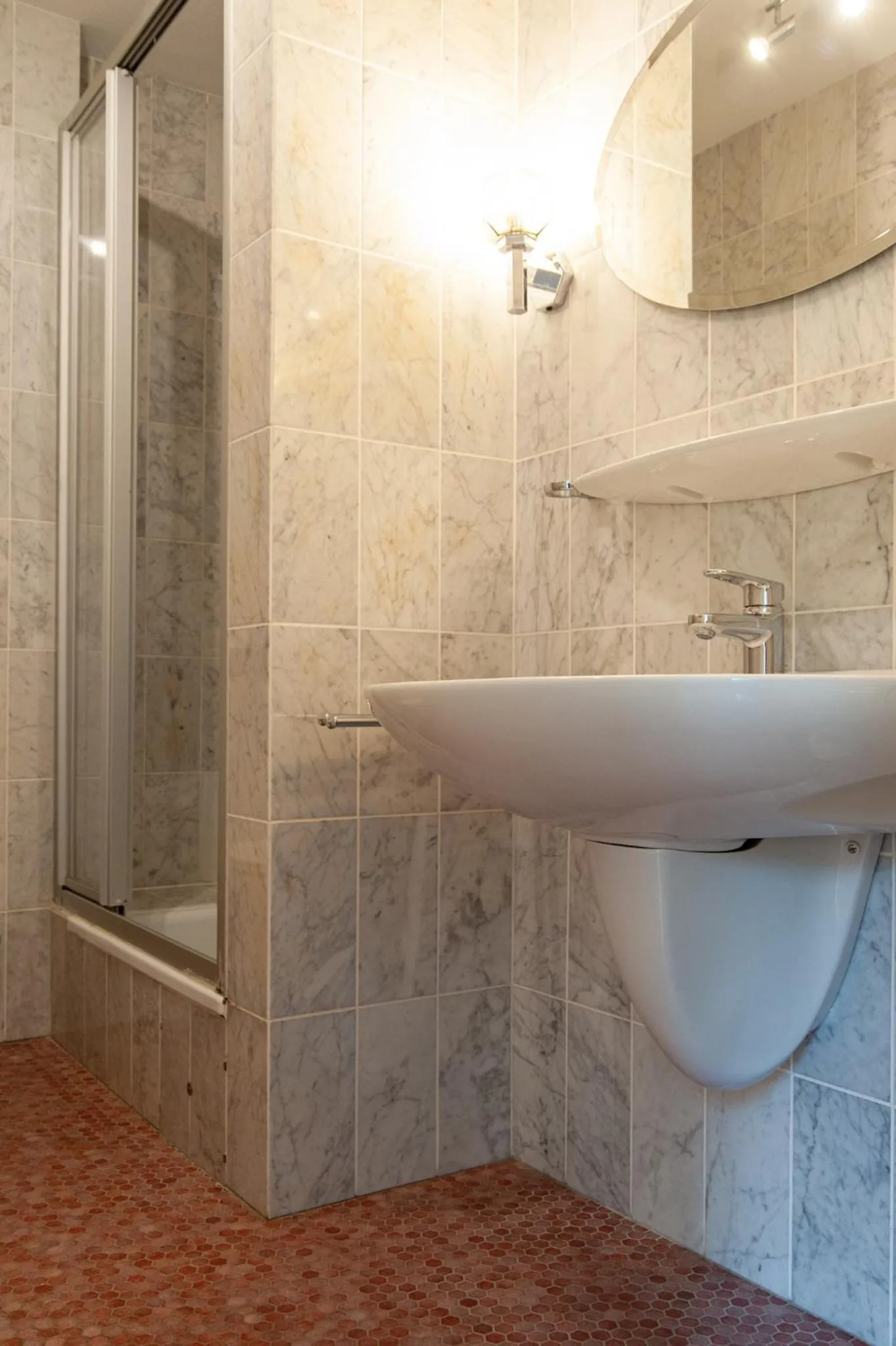 Shower in Forellenhof Wald- und Wiesenquartier