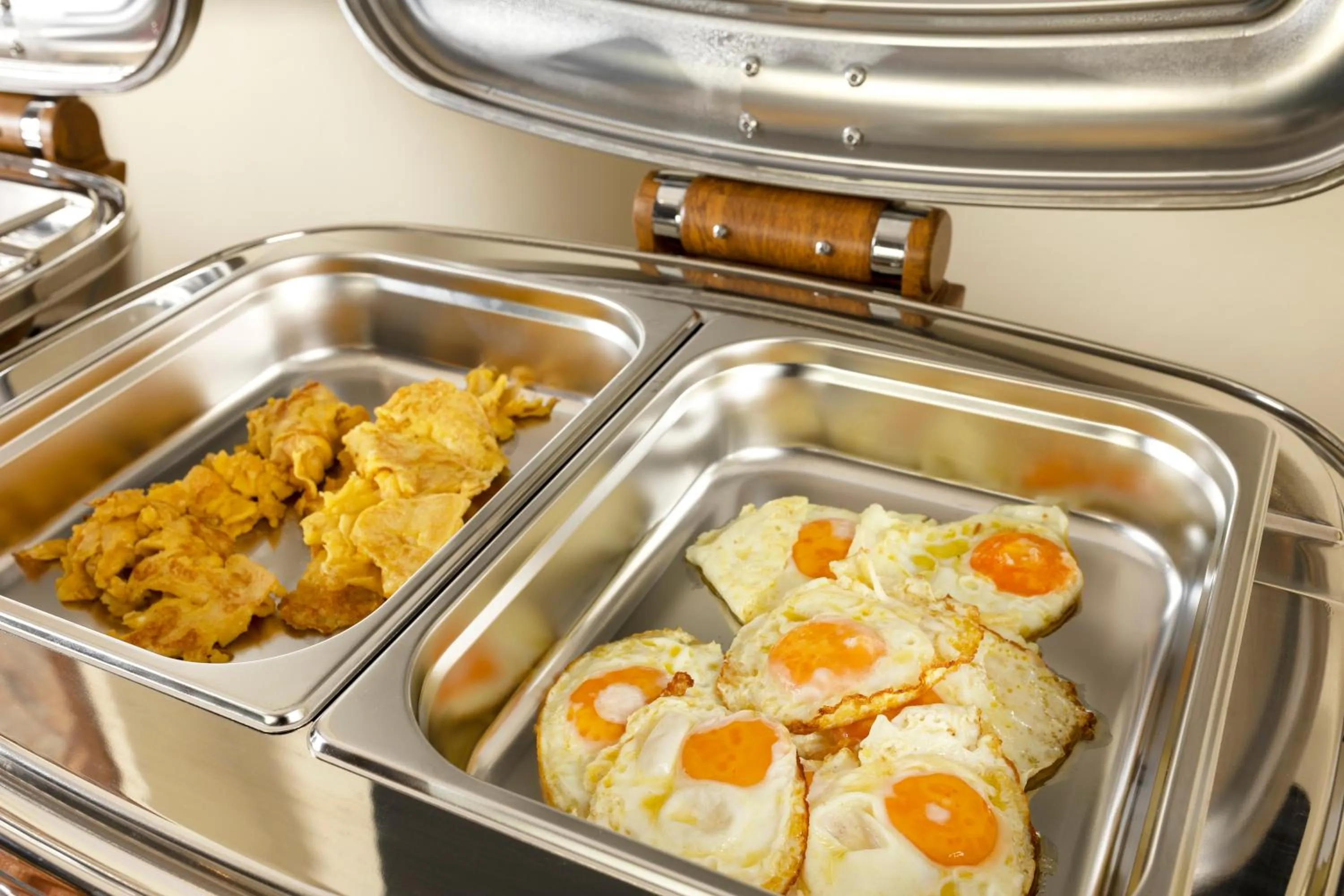 Buffet breakfast in Ktima Alonaki