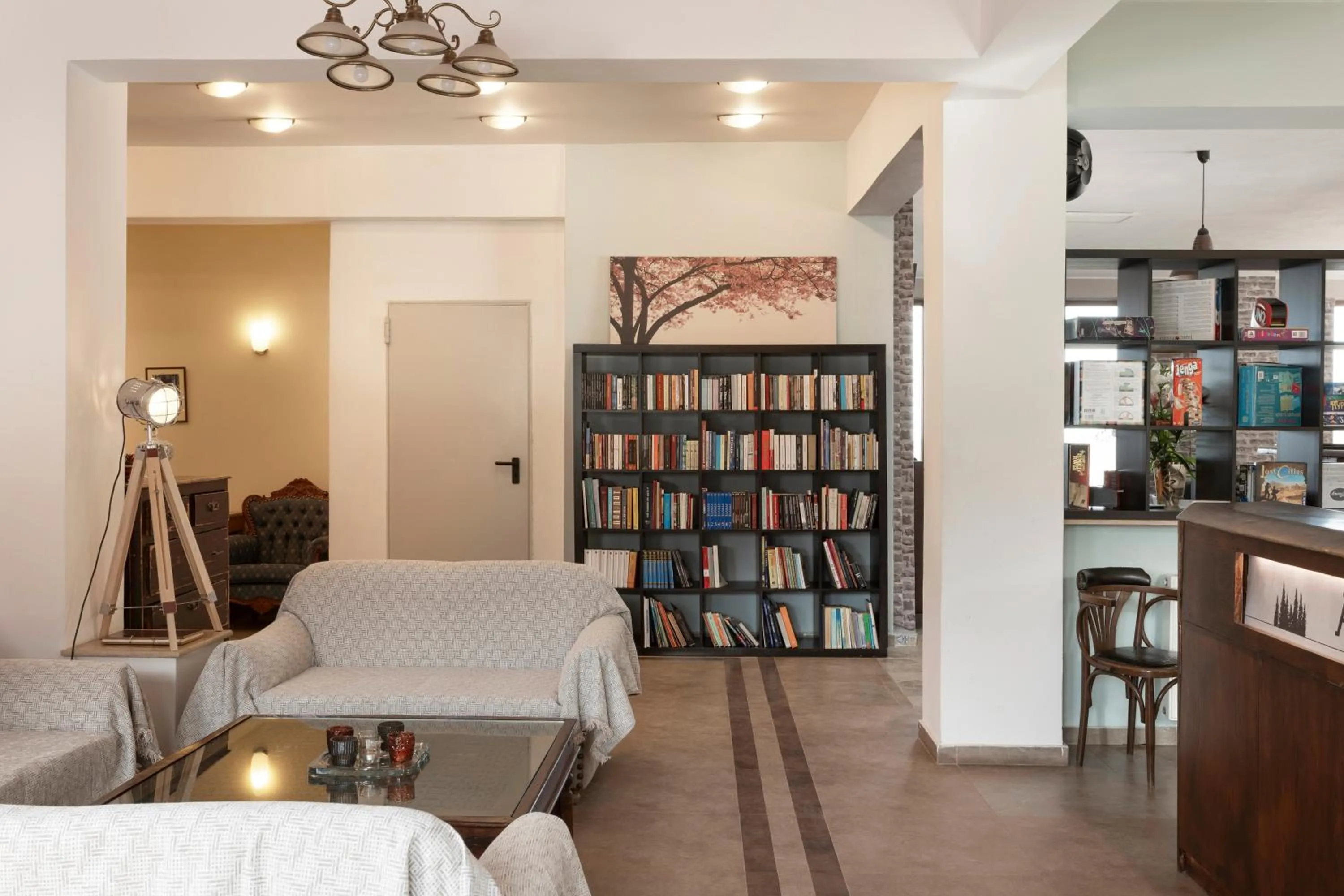 Library in Ktima Alonaki