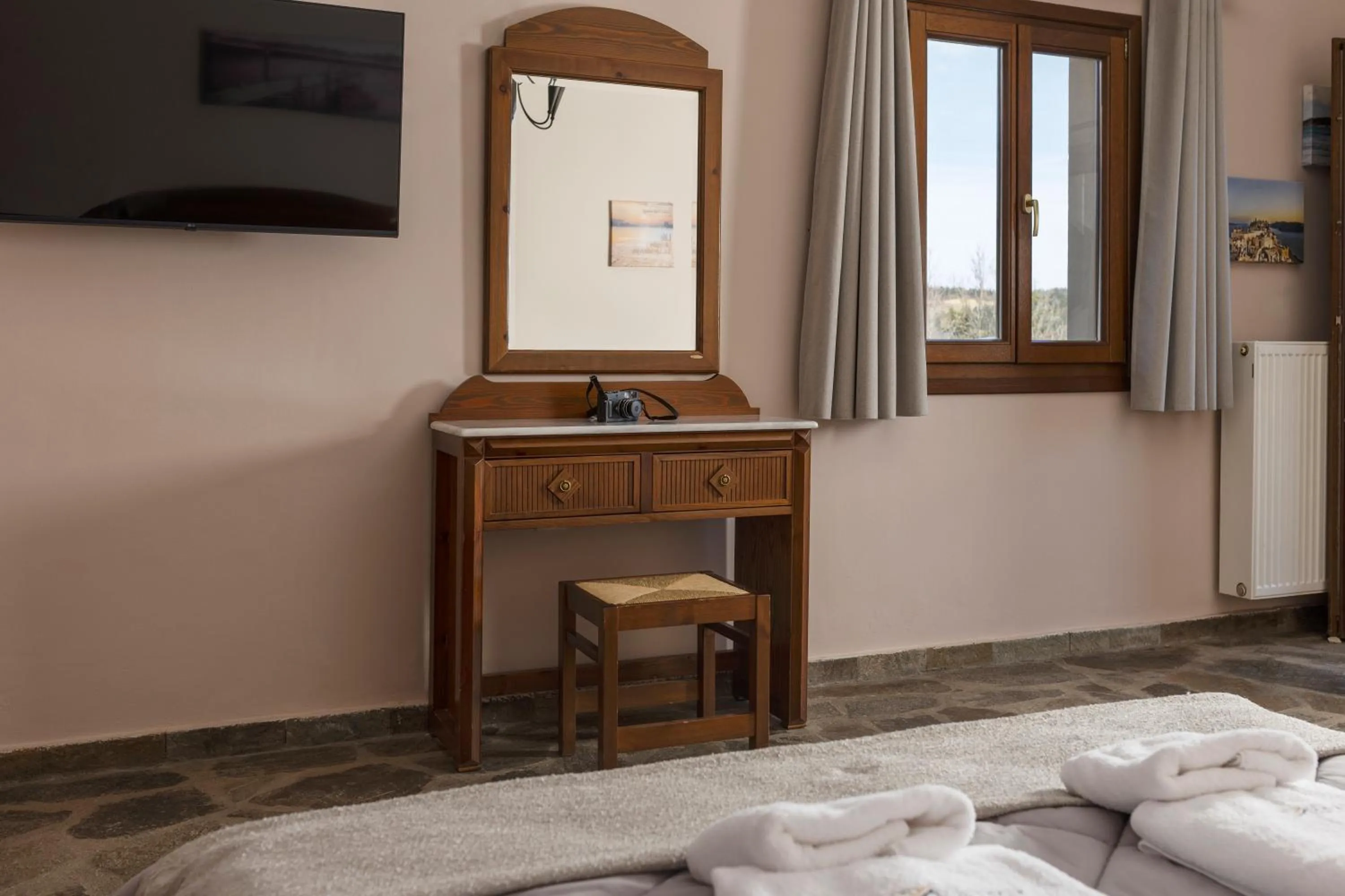 furniture, Bed in Ktima Alonaki