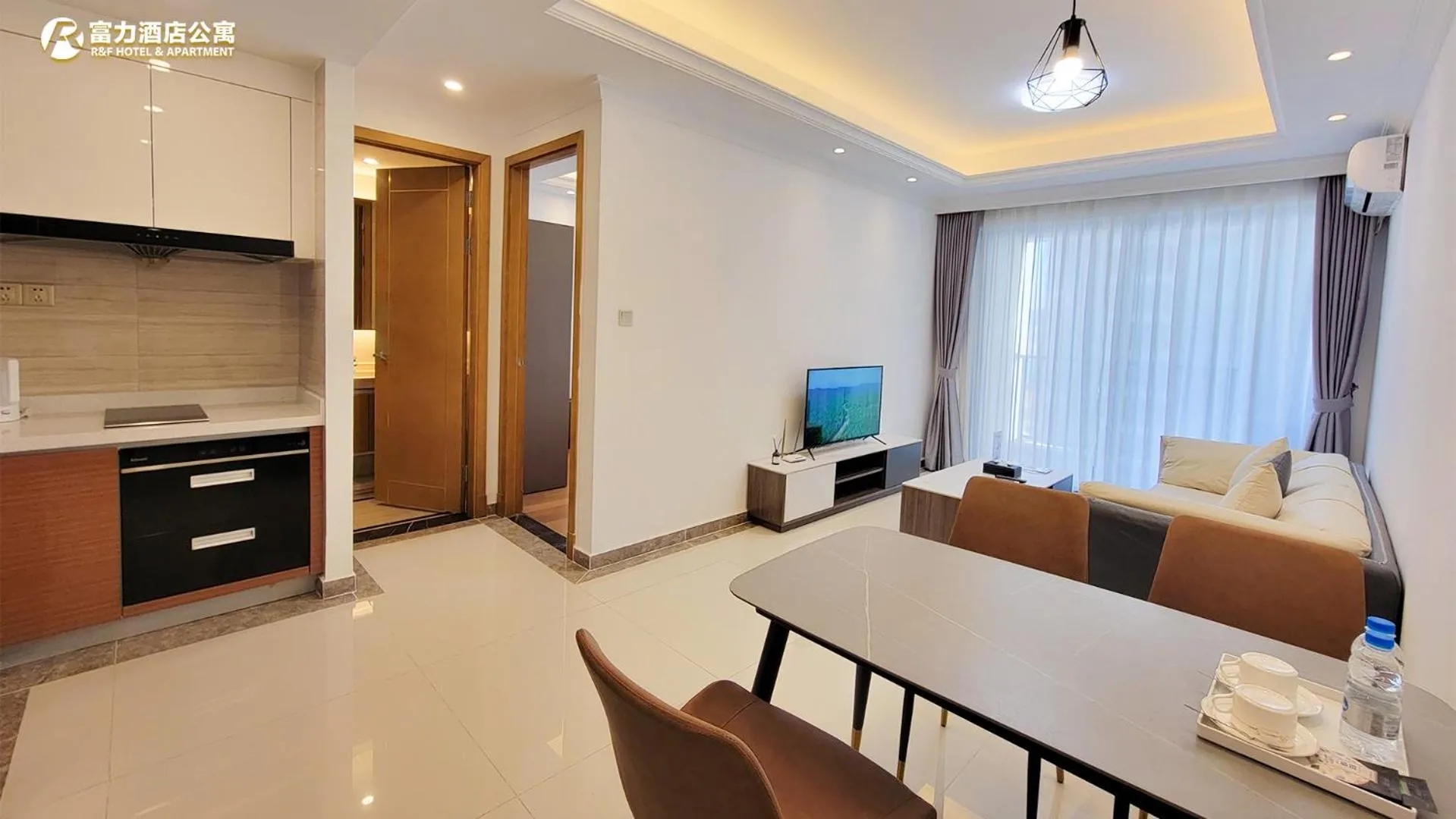 Living room in R&F Hotel and Apartment