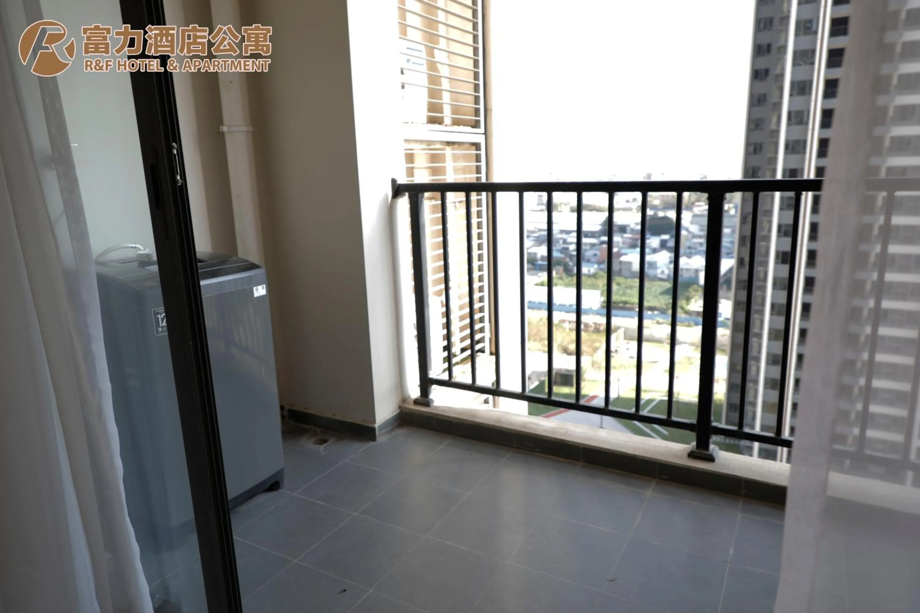 Balcony/Terrace in R&F Hotel and Apartment