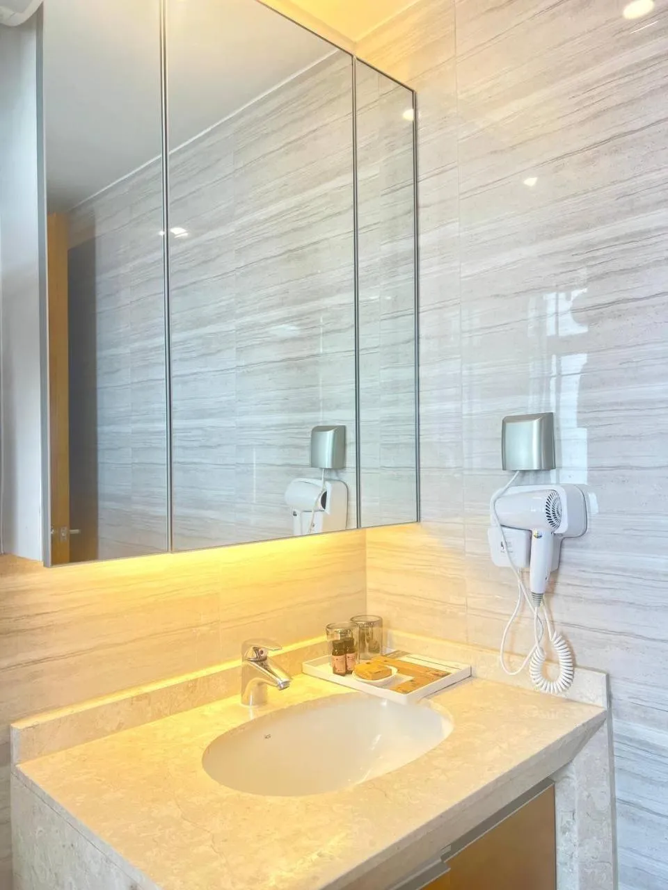 Bathroom in R&F Hotel and Apartment