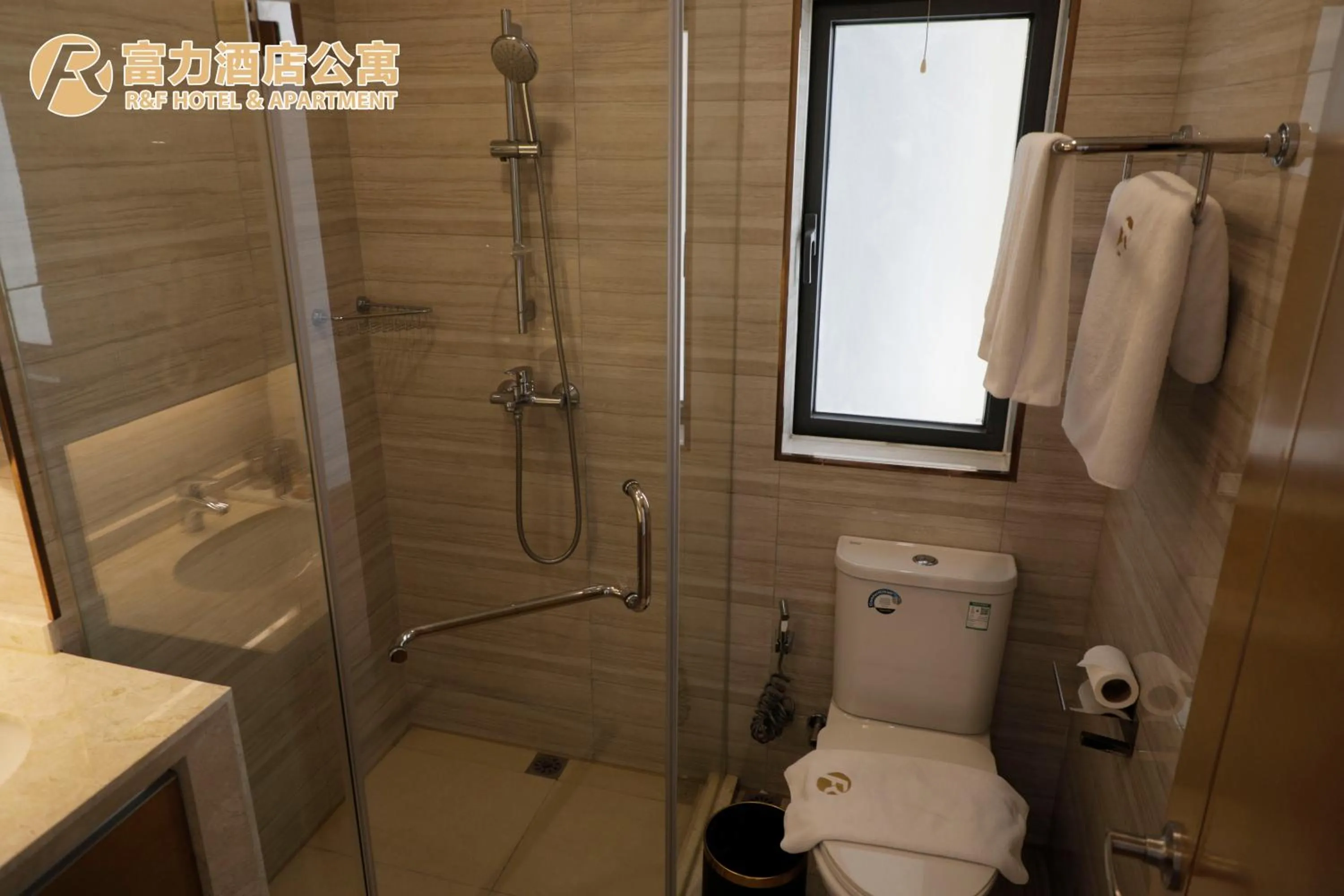 Bathroom in R&F Hotel and Apartment