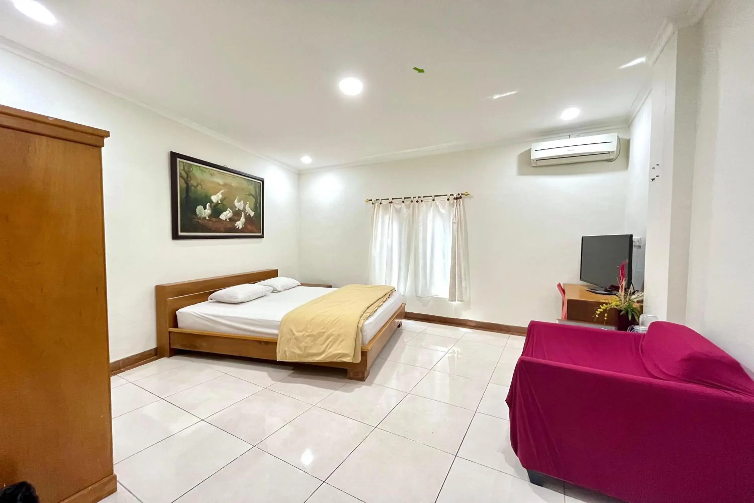 Bed in Maison Hotel Bukittinggi Bed in Maison Hotel Bukittinggi