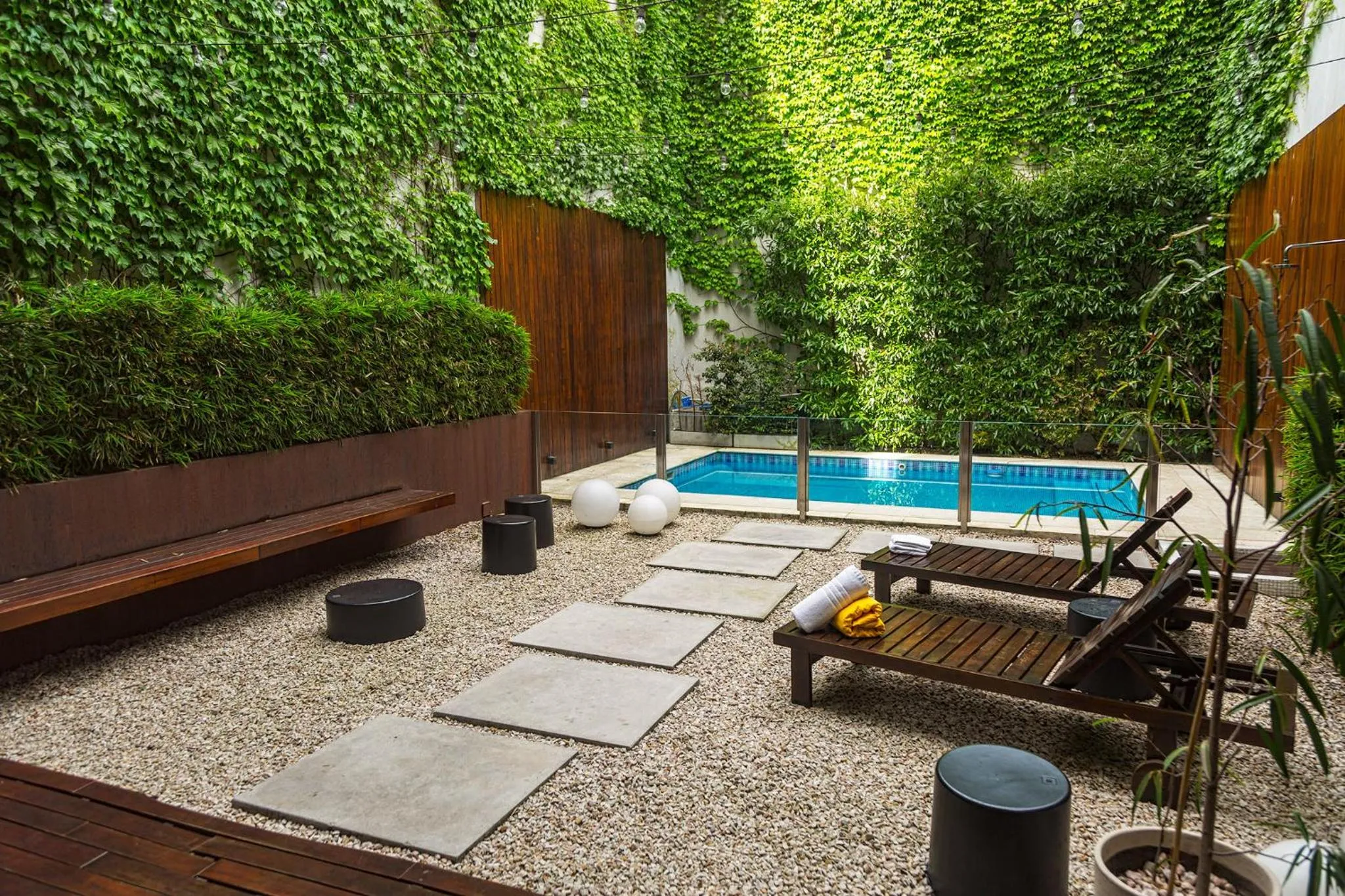 Swimming pool in Lemon Suites