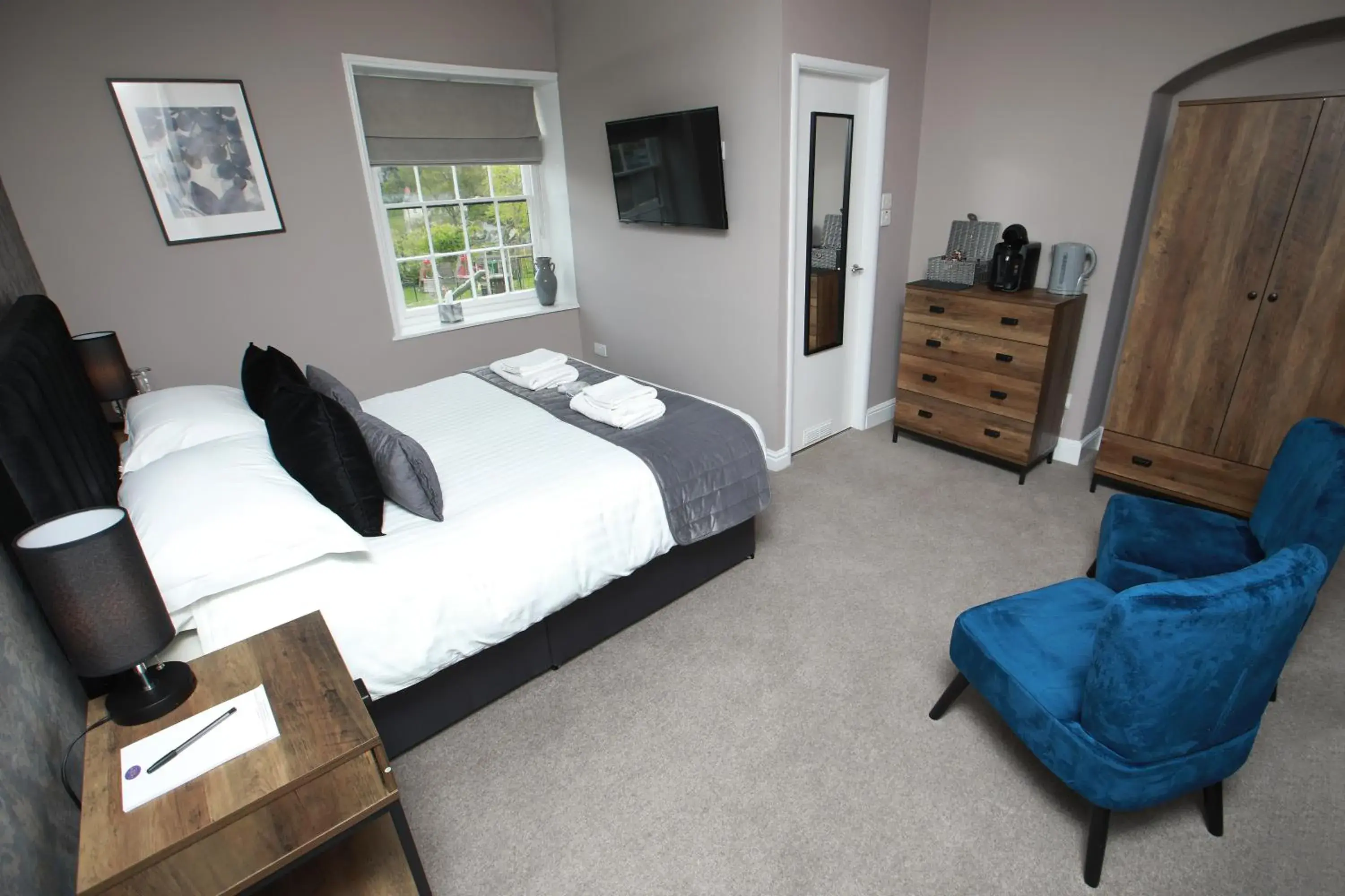 Standard Double Room in OYO Glyn Valley Hotel Standard Double Room in OYO Glyn Valley Hotel