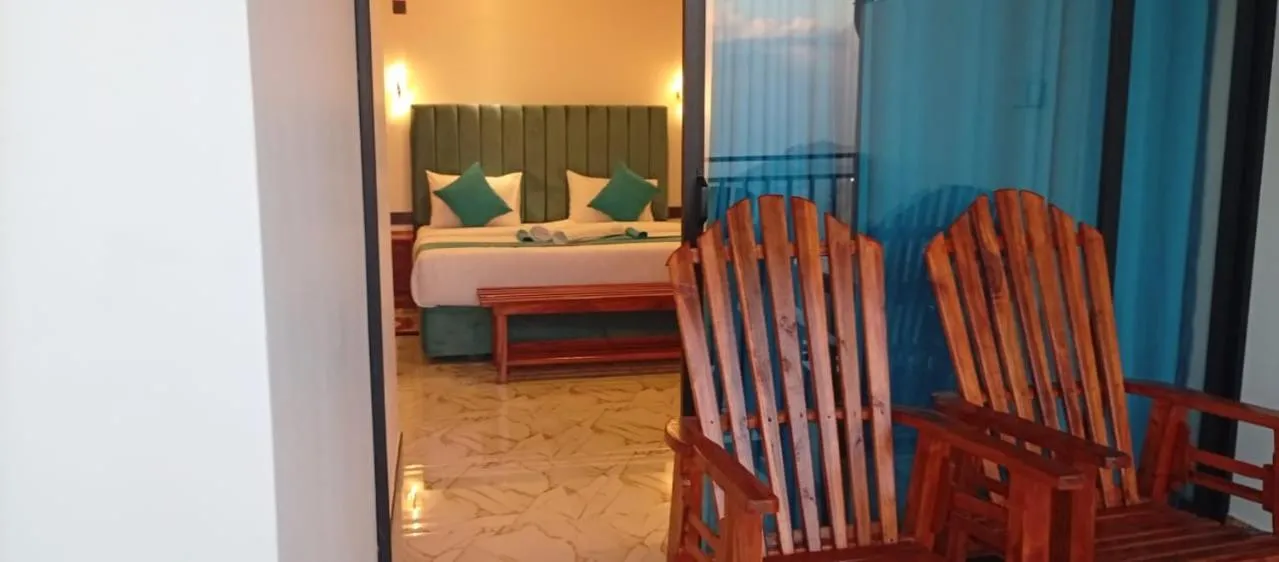 Double Room with Mountain View in Golden View Guest Ella
