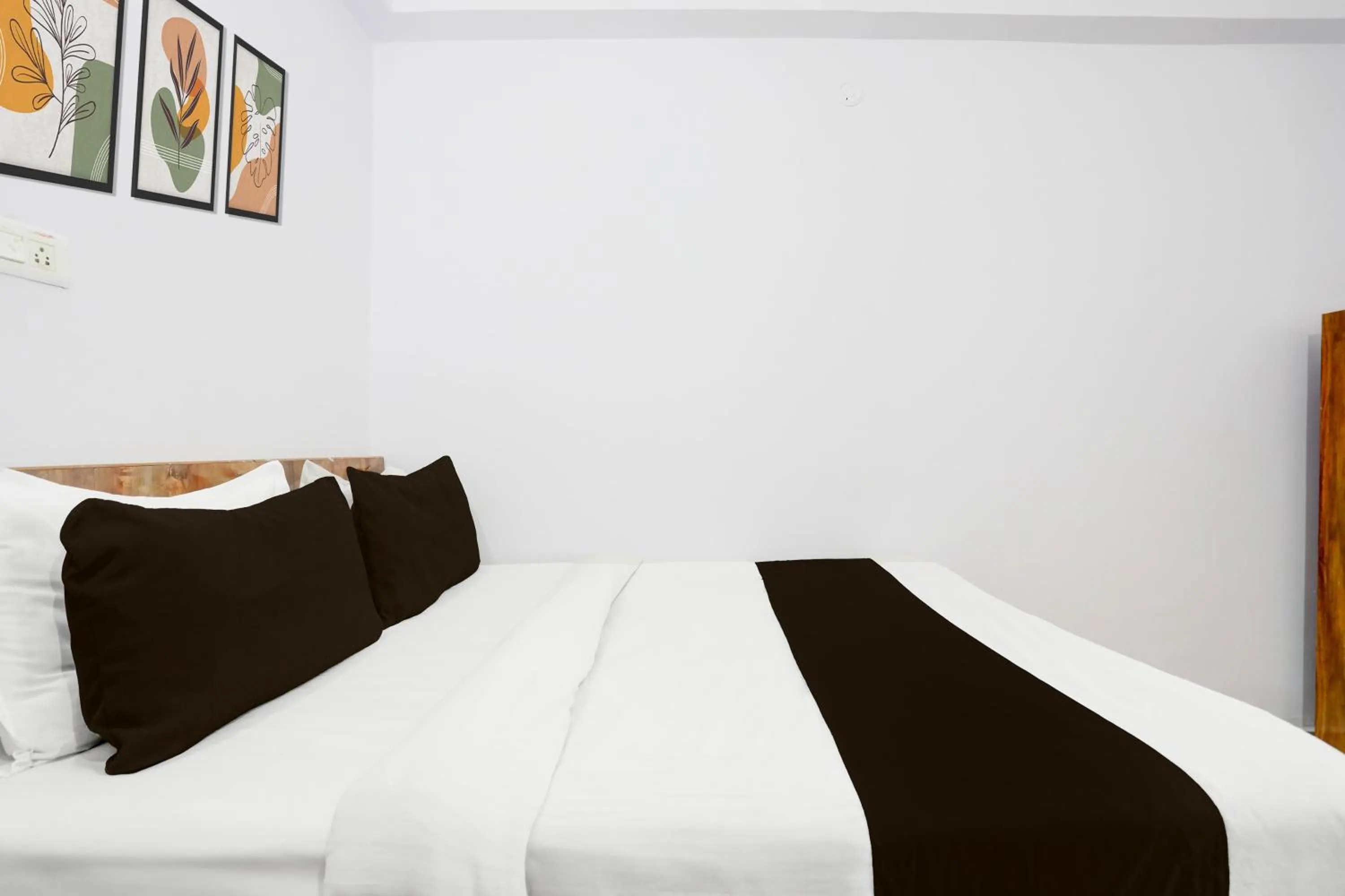 Bedroom, Bed in Super Hotel O Rajeev Nagar Formerly Happy Journey