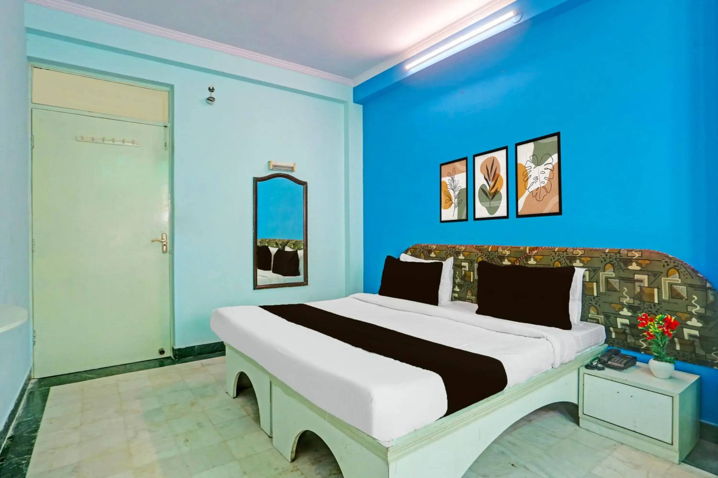 Bedroom, Bed in Collection O Bani Park Near Collectorate Circle Formerly Anuja Palace Bedroom, Bed in Collection O Bani Park Near Collectorate Circle Formerly Anuja Palace