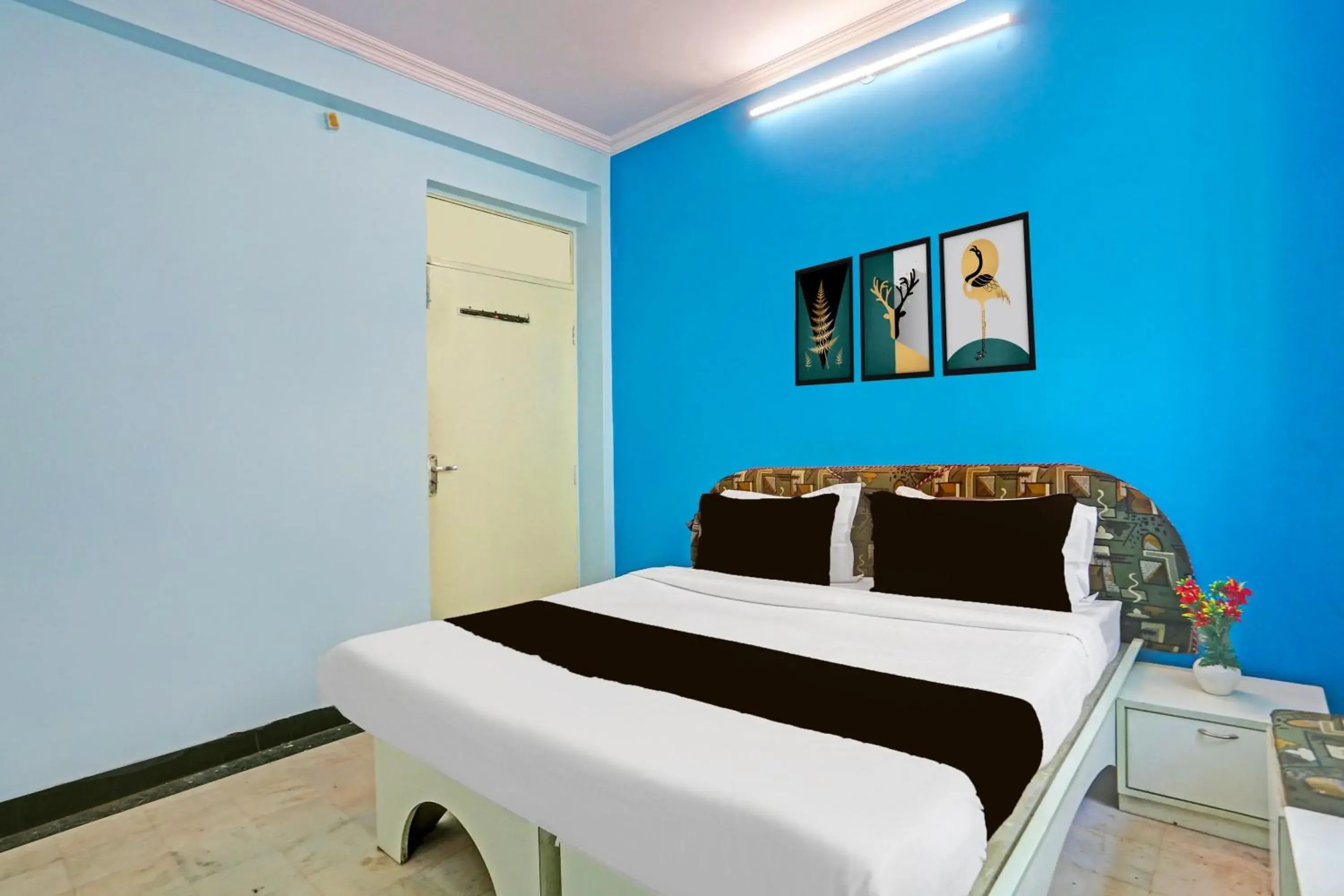 Bedroom, Bed in Collection O Bani Park Near Collectorate Circle Formerly Anuja Palace Bedroom, Bed in Collection O Bani Park Near Collectorate Circle Formerly Anuja Palace