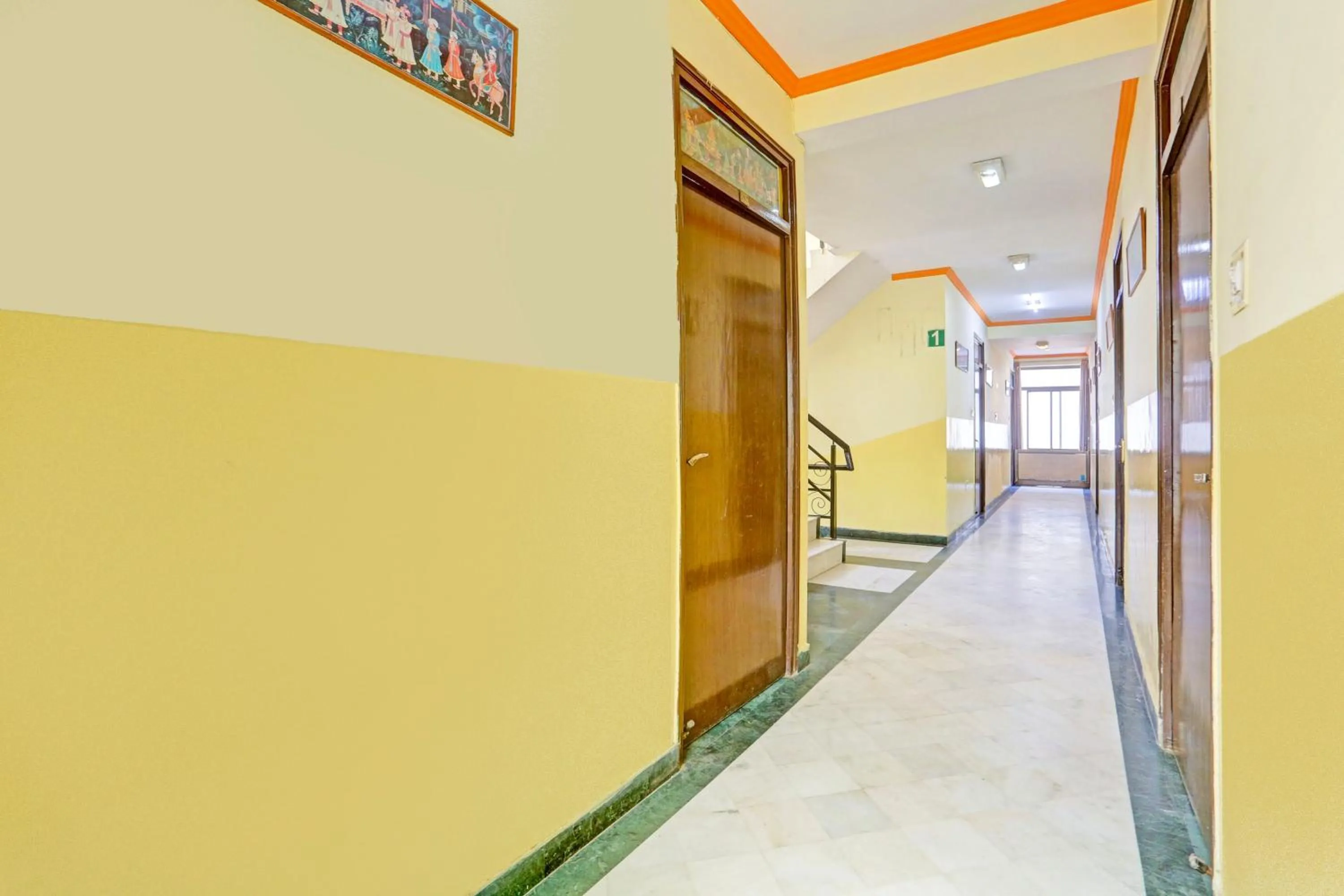 Lobby or reception in Super Collection O Bani Park Near Collectorate Circle Formerly Anuja Palace