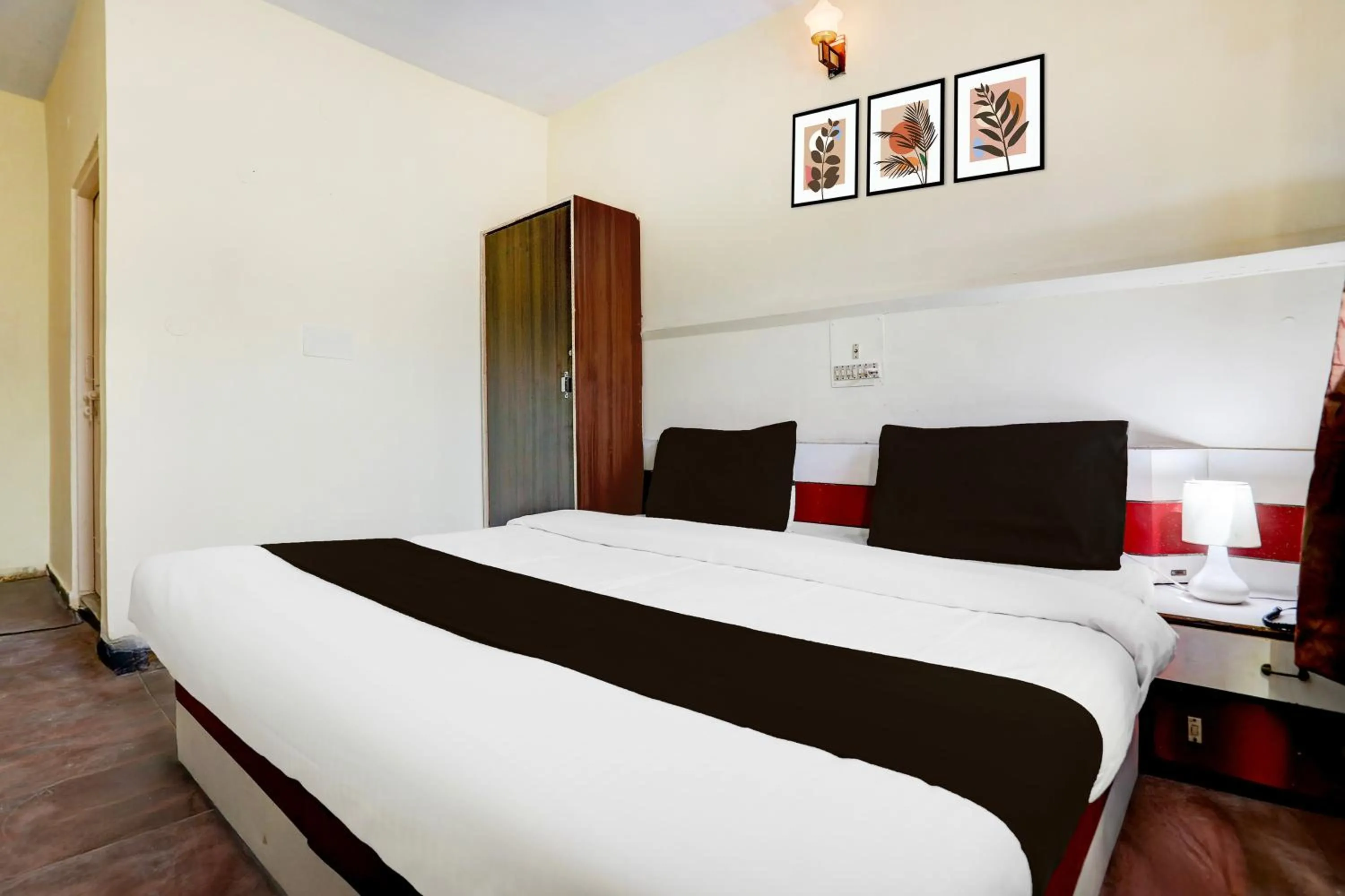Bedroom, Bed in Collection O Lashkar Gwalior formerly Hotel Banjara