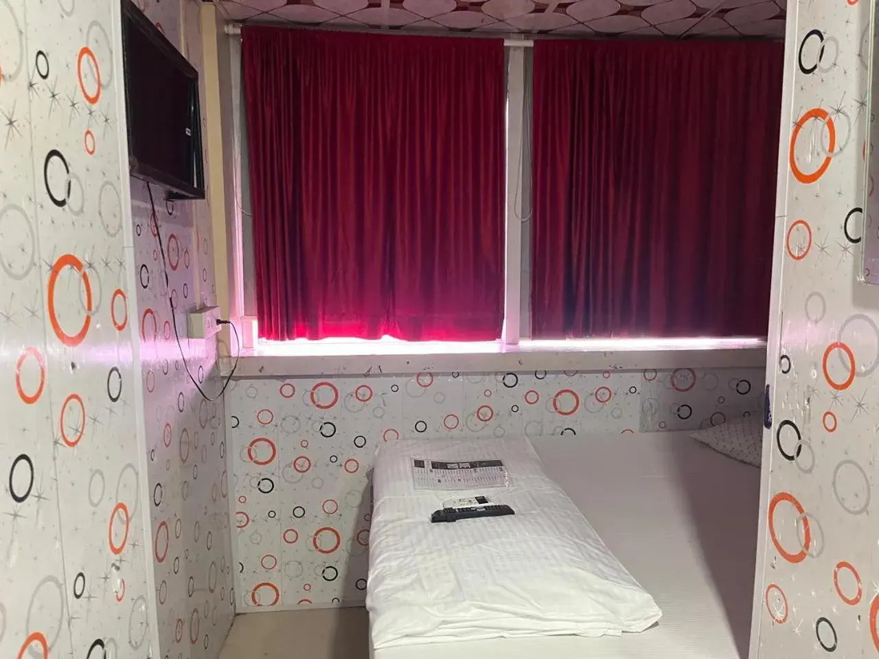 Bed in Hotel Sakinaka Inn Bed in Hotel Sakinaka Inn