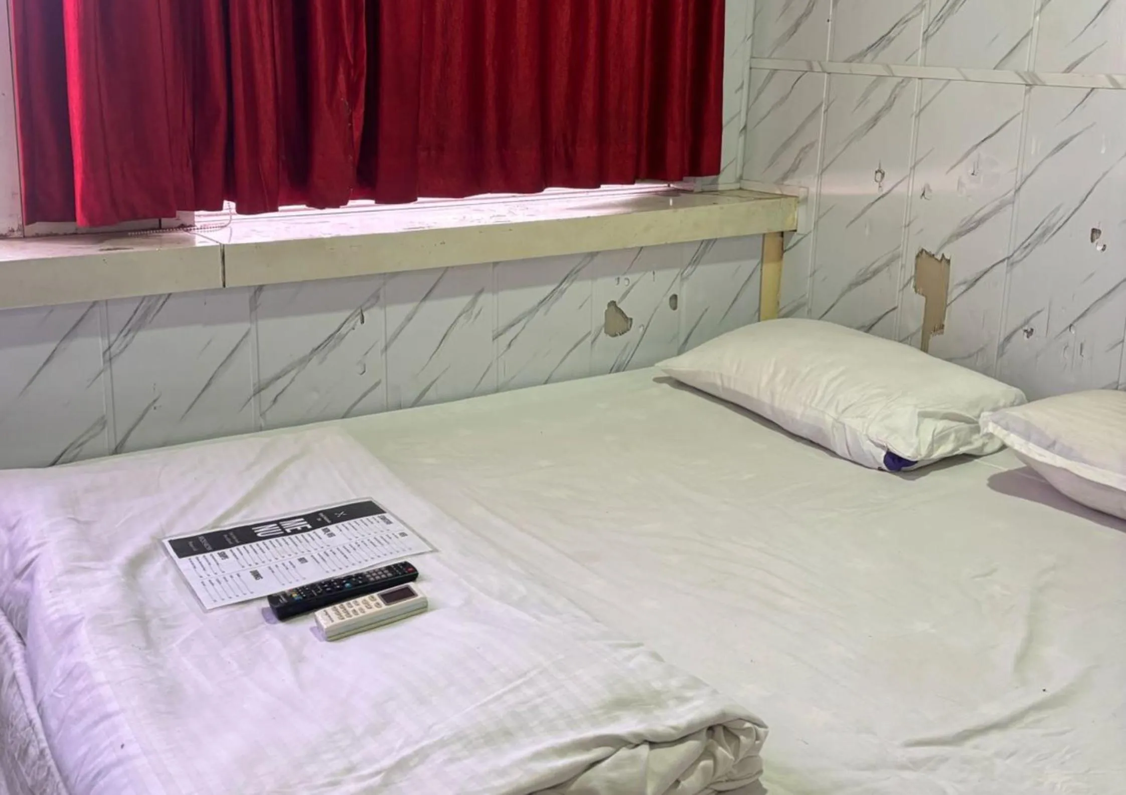 Photo of the whole room, Bed in Hotel Sakinaka Inn