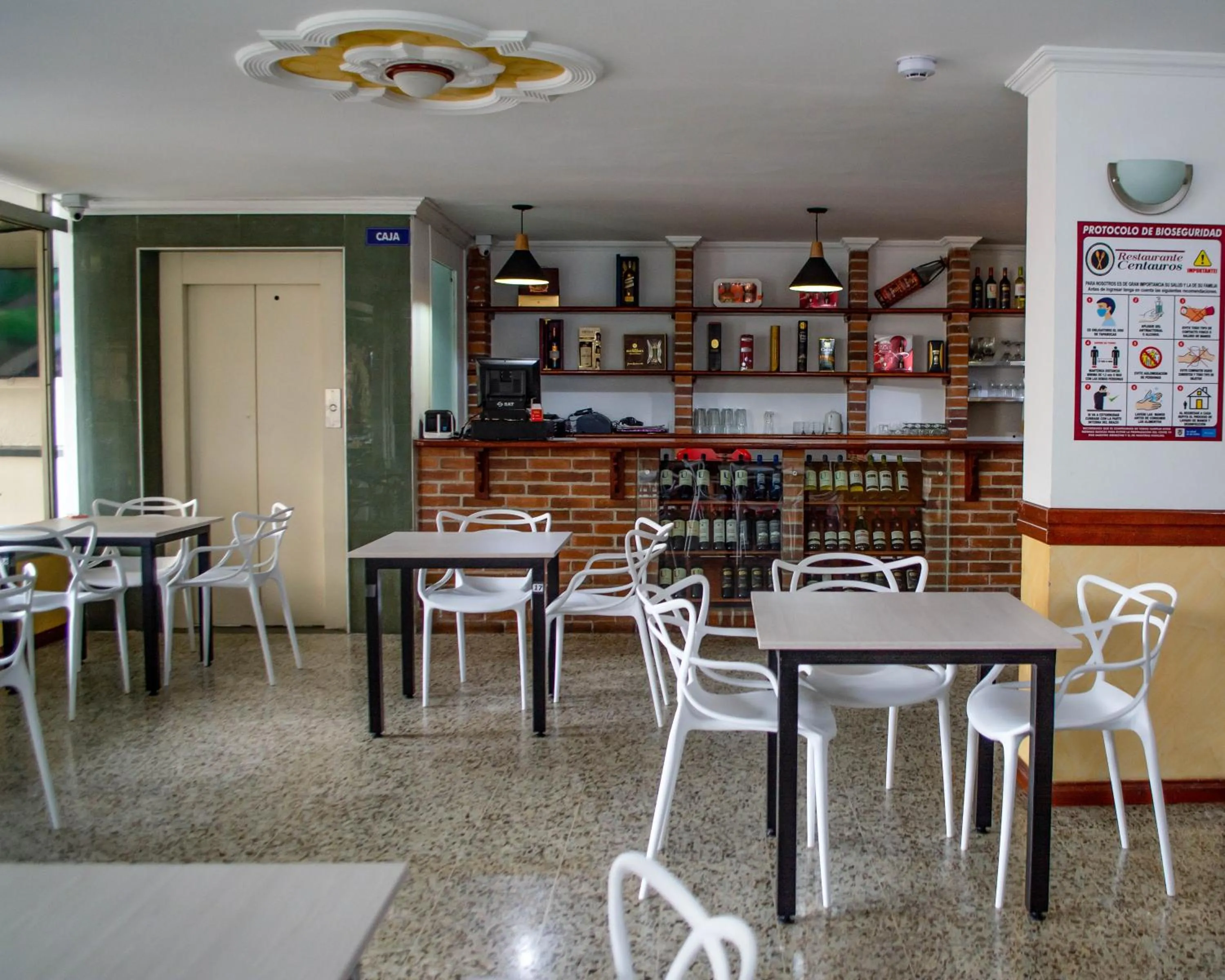 Restaurant/places to eat in Hotel Centauros del Llano