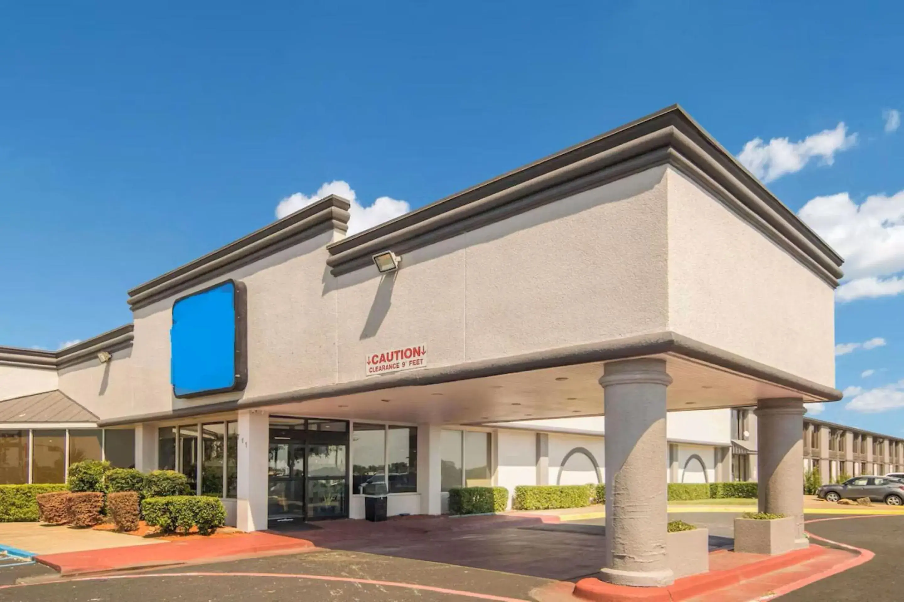 Property building in Capital O Duncanville Tx Property building in Capital O Duncanville Tx