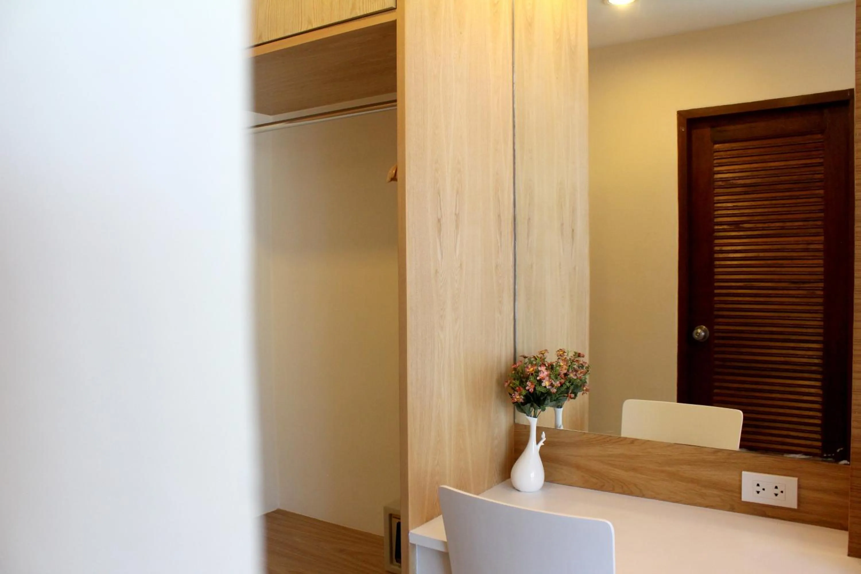 hair dresser in The Little Nest Phuket