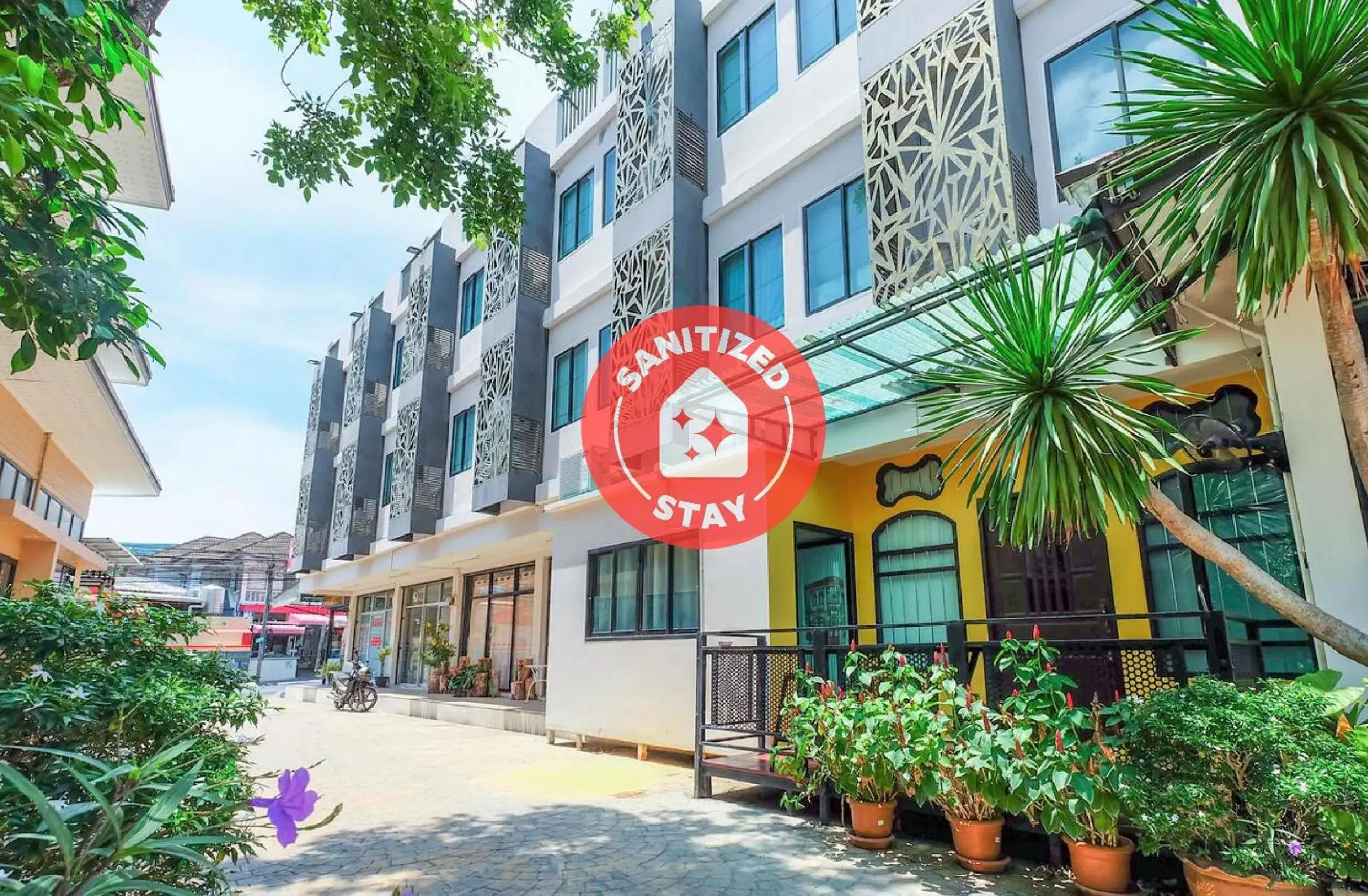 Facade/entrance in The Little Nest Phuket Facade/entrance in The Little Nest Phuket