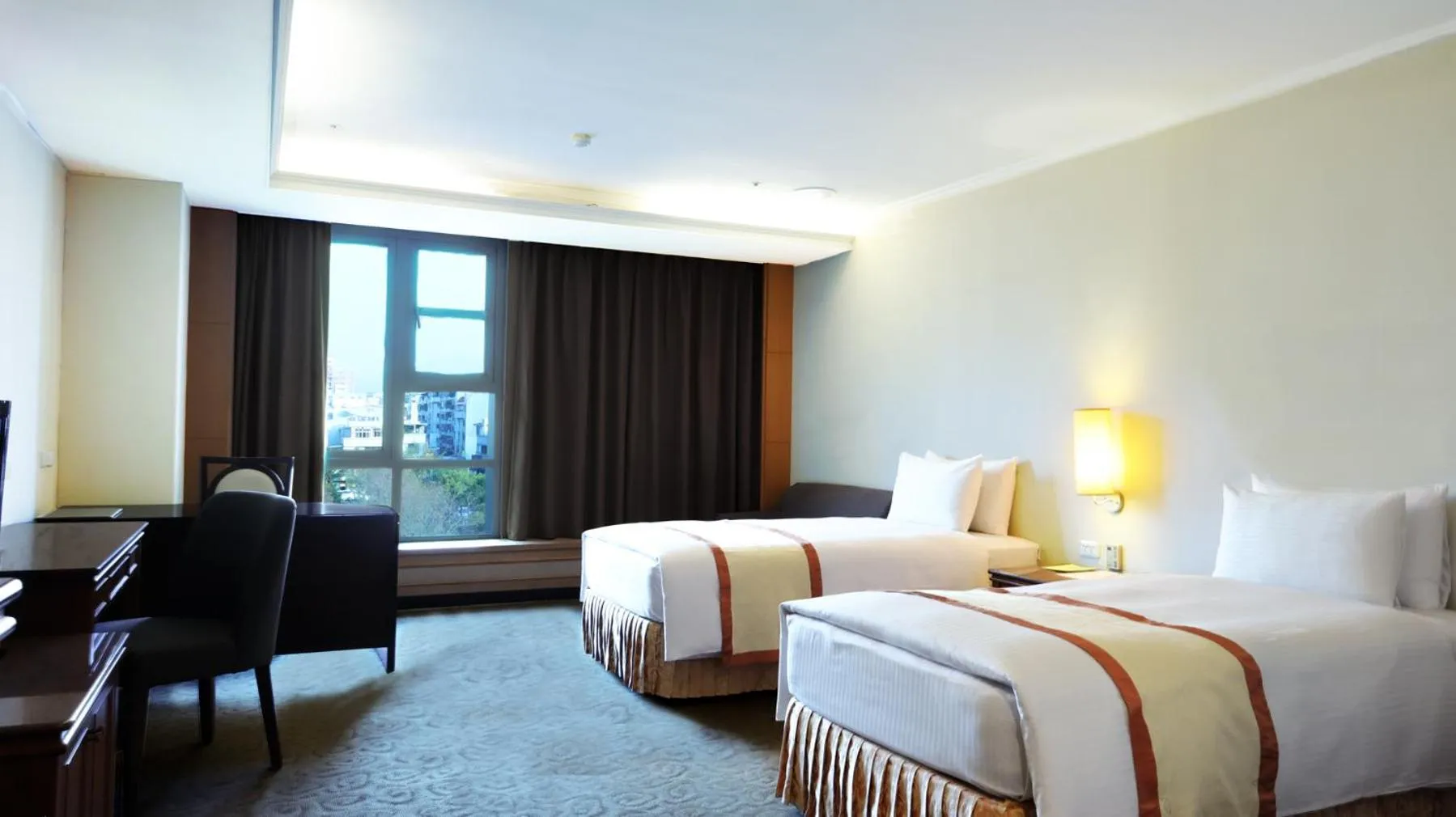 Photo of the whole room, Bed in Zhong Ke Hotel