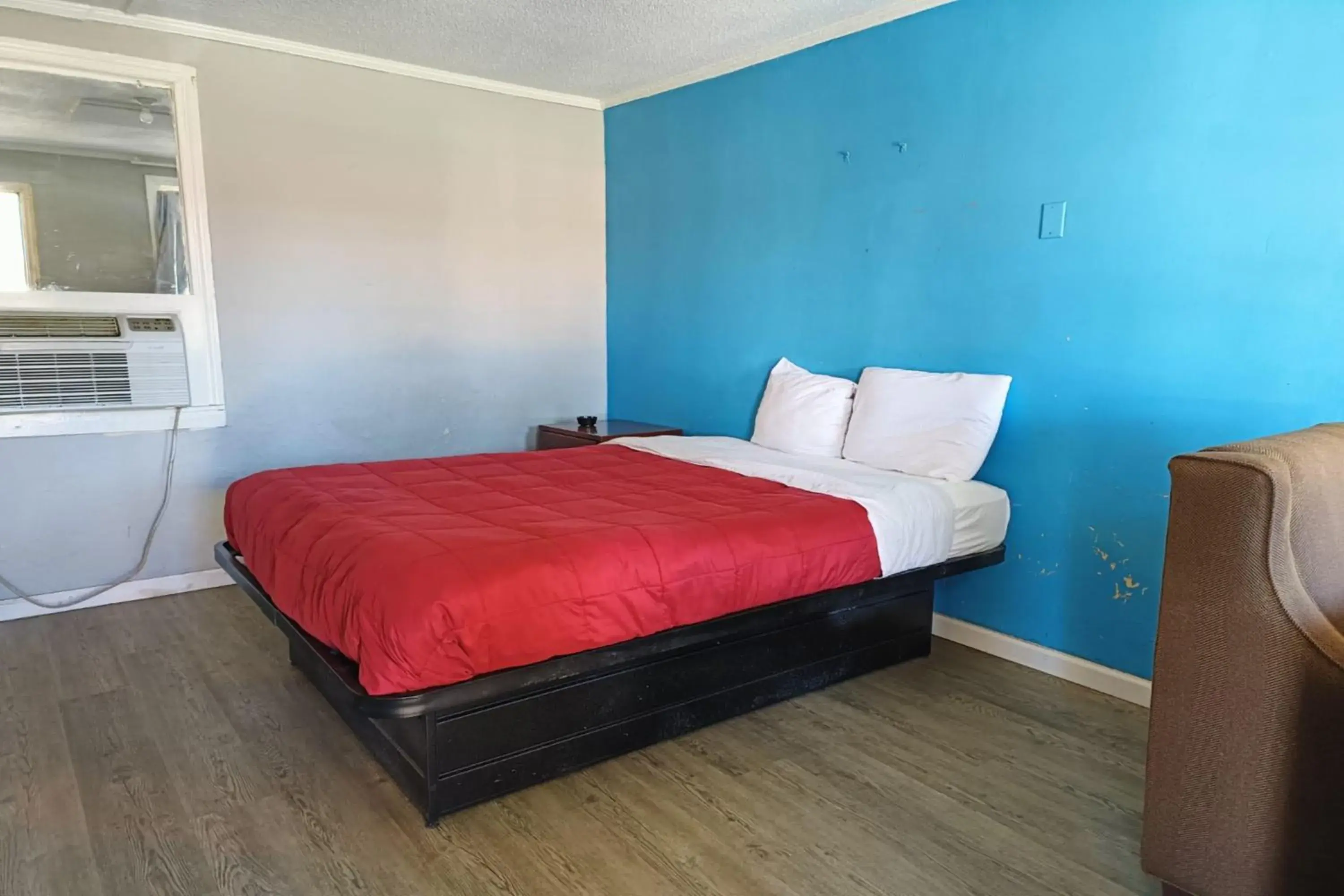 Bedroom, Bed in Crown Inn by OYO Orangeburg Hwy 301 Bedroom, Bed in Crown Inn by OYO Orangeburg Hwy 301