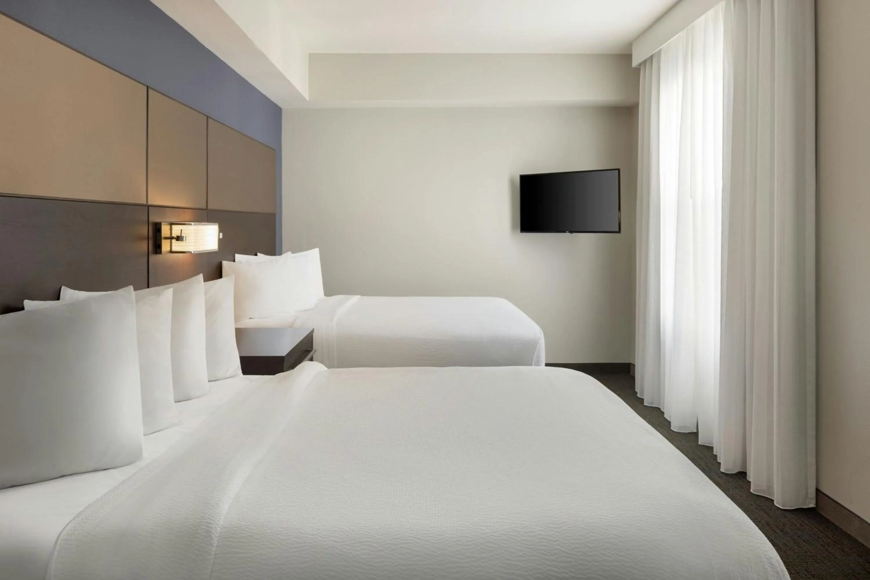 Bedroom, Bed in Residence Inn by Marriott Orlando Downtown