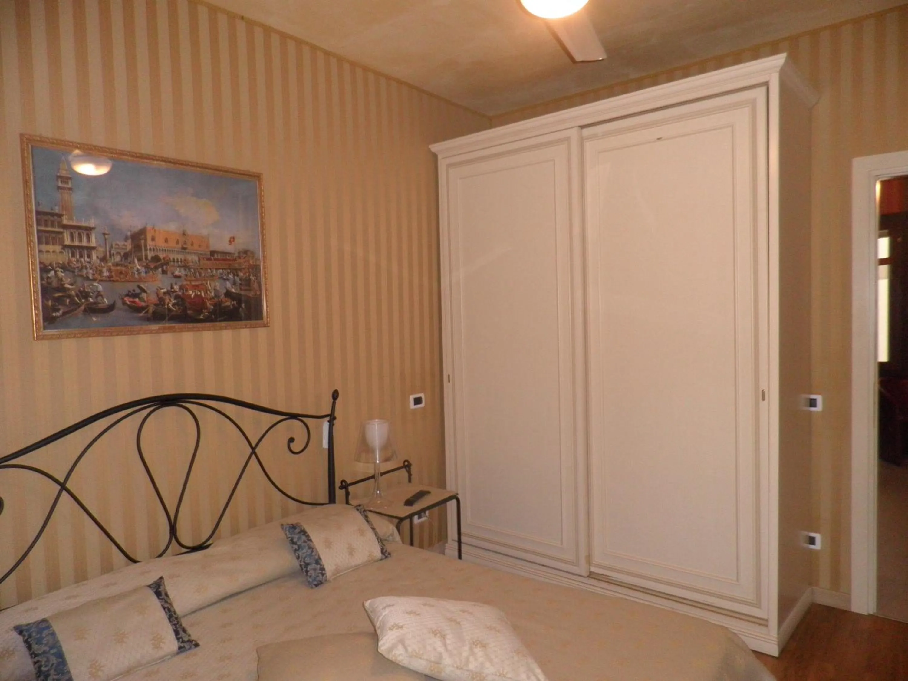 Bedroom, Bed in Ca' Delle Maschere