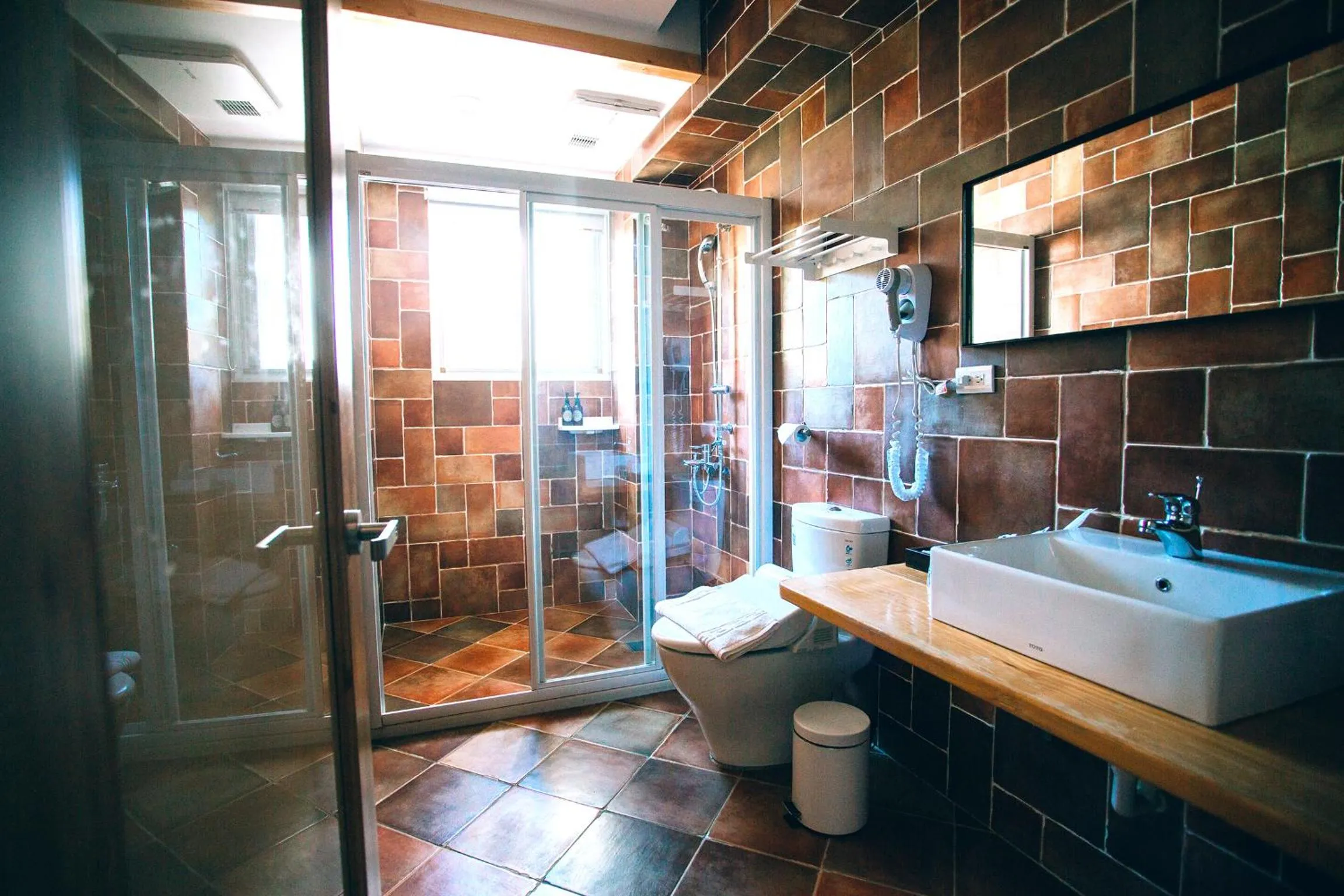 Shower in Look Bed and Breakfast