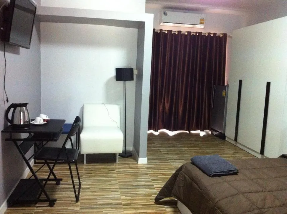 Bed in R2 Apartment Service