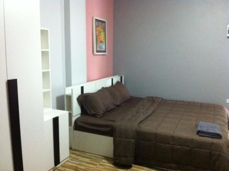 Bed in R2 Apartment Service