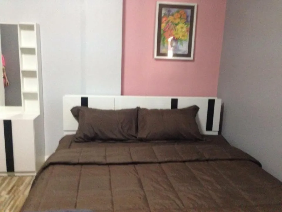 Bed in R2 Apartment Service