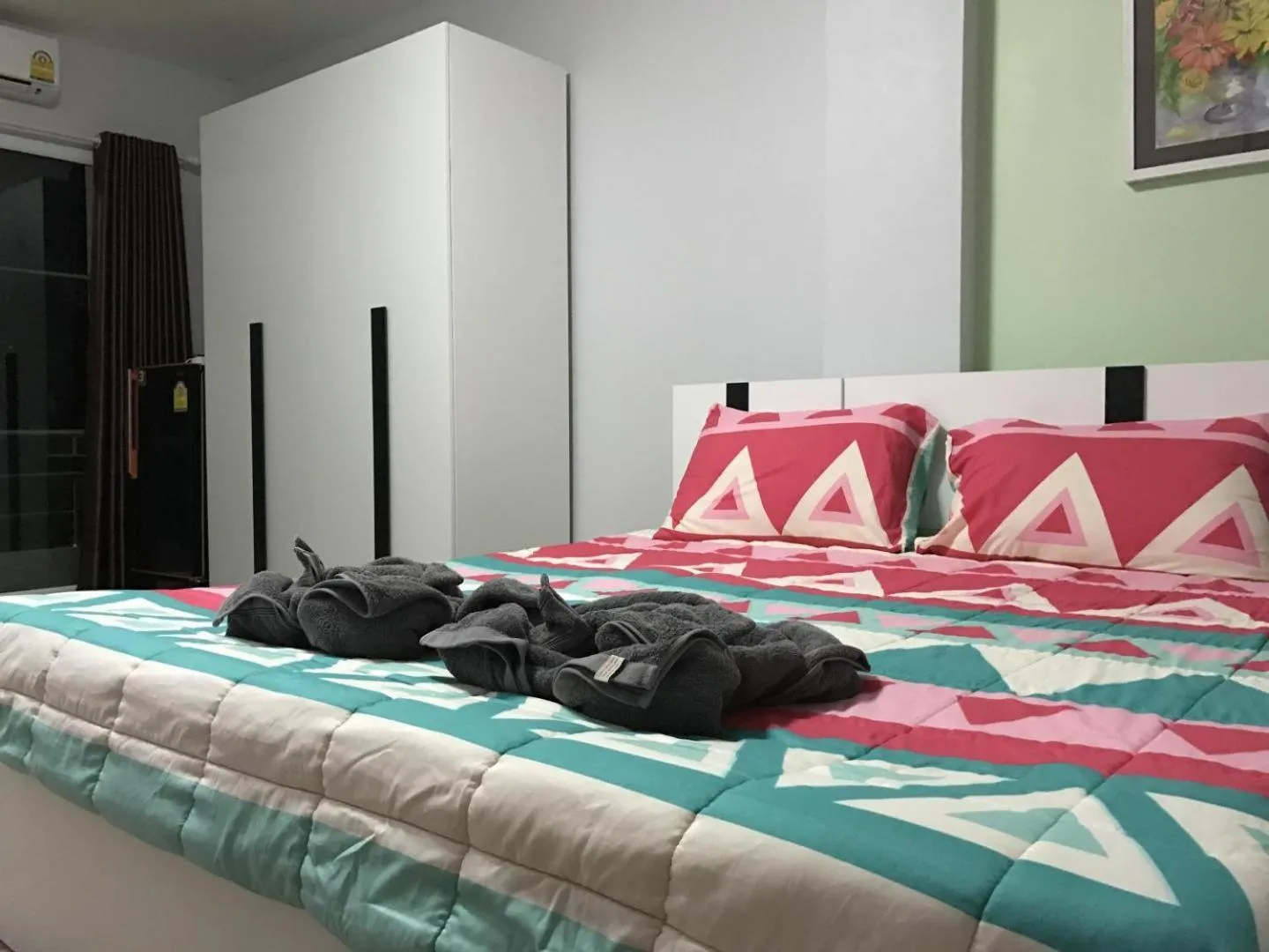 Bed in R2 Apartment Service