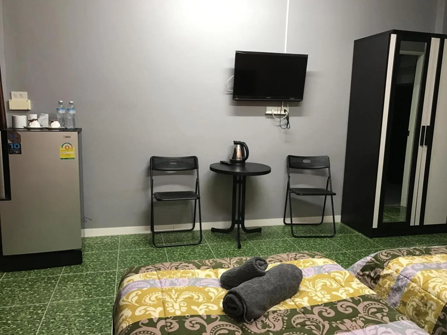 Bed in R2 Apartment Service