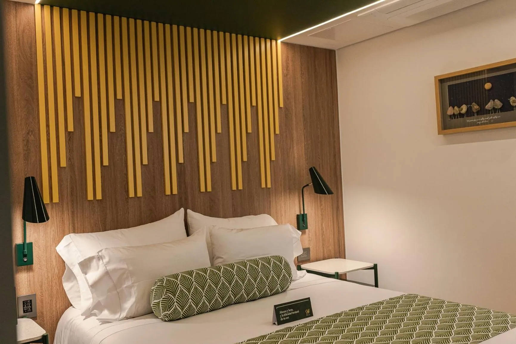 Double Room in Sloh Hotel & Bar Manila Medellin