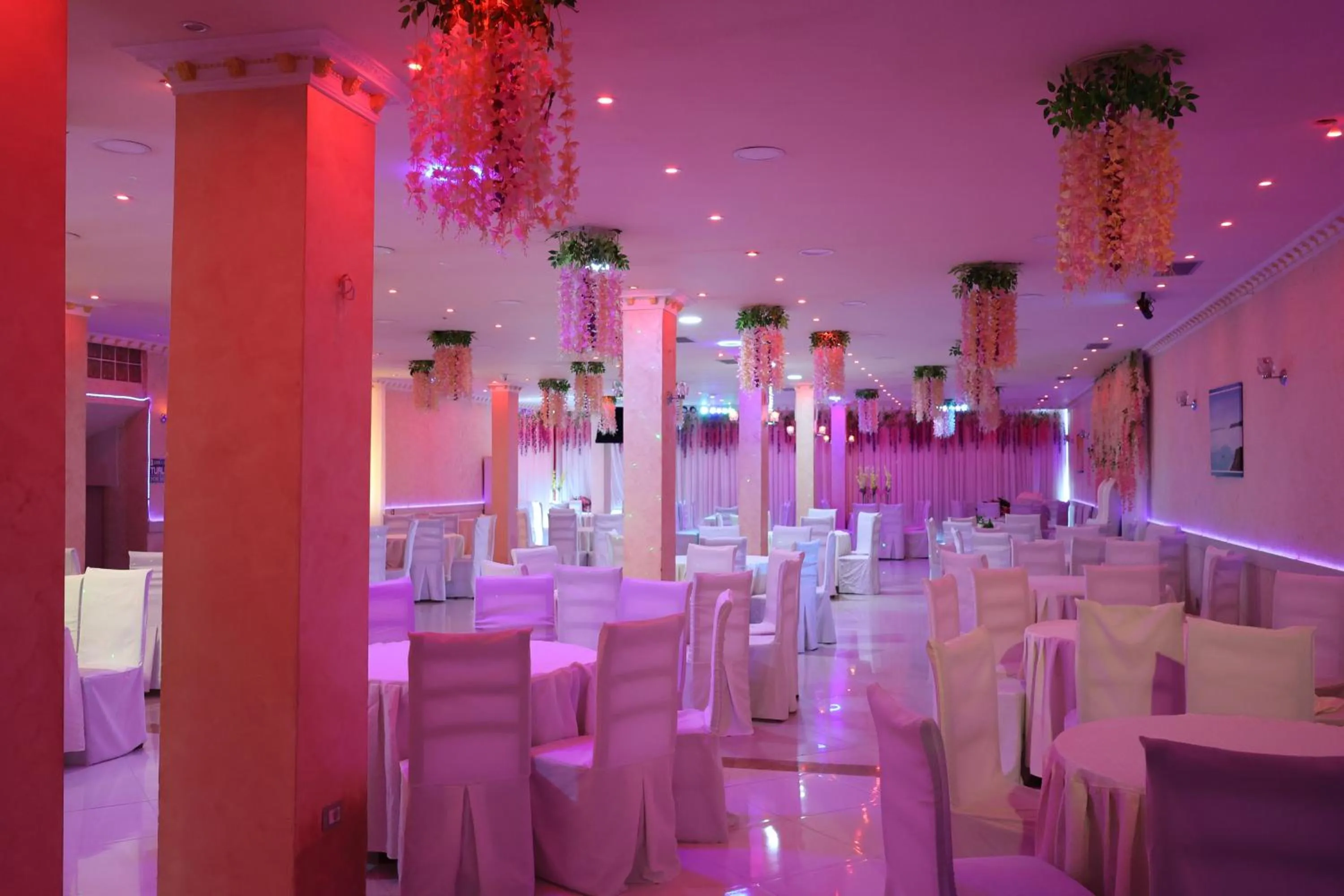 Kids's club in London Restaurant Hotel